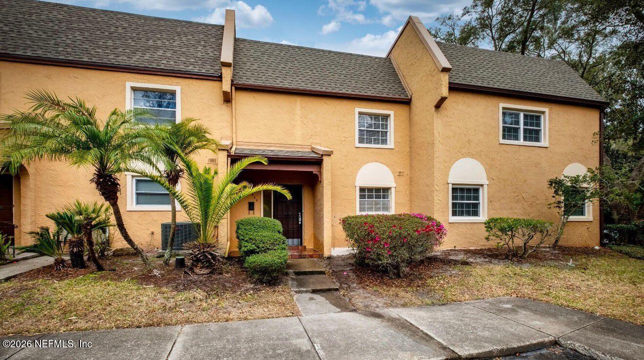 325 GREENCASTLE Drive 55