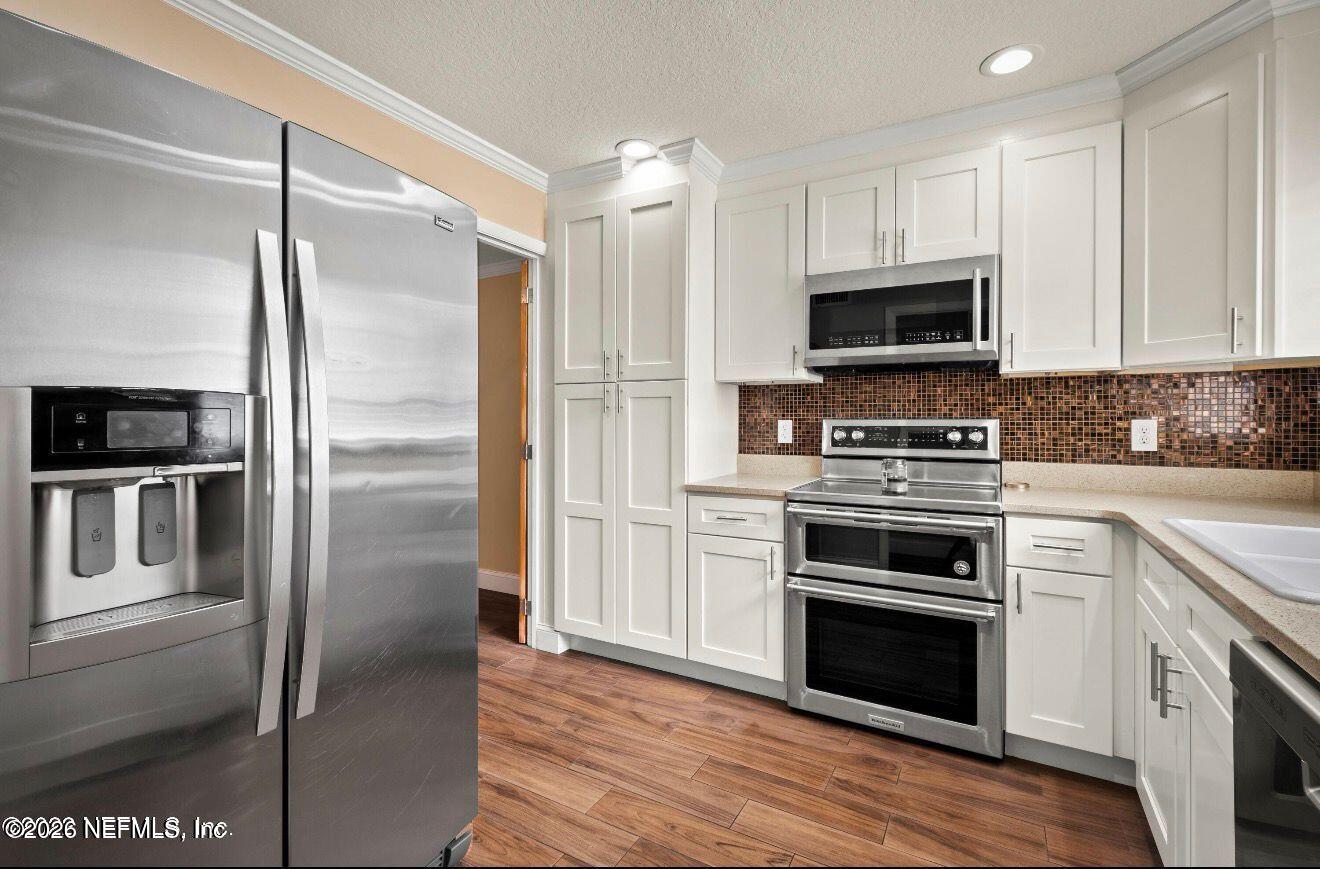 325 GREENCASTLE Drive 55