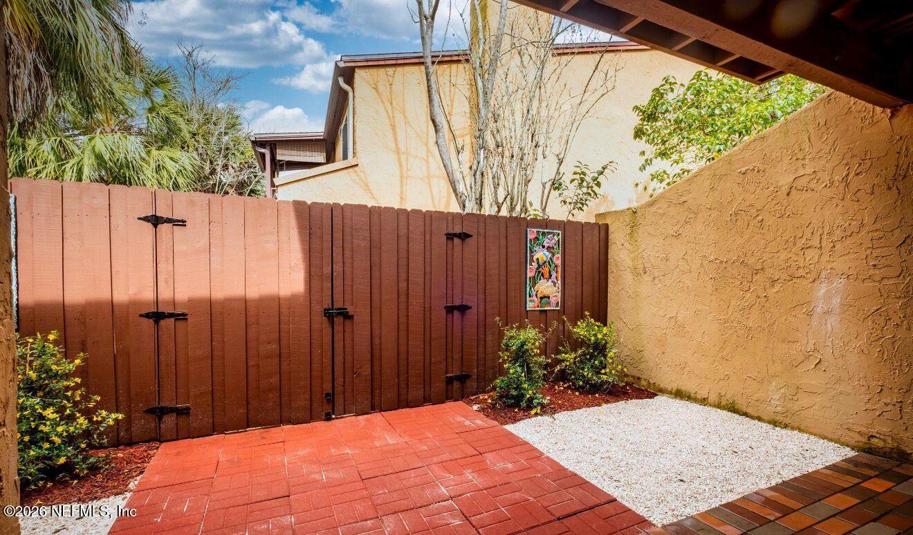 325 GREENCASTLE Drive 55