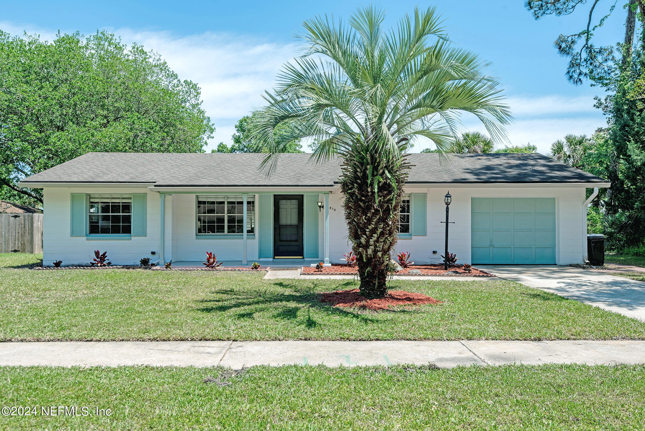St Augustine, FL home for sale located at 410 Graciela Circle, St Augustine, FL 32086