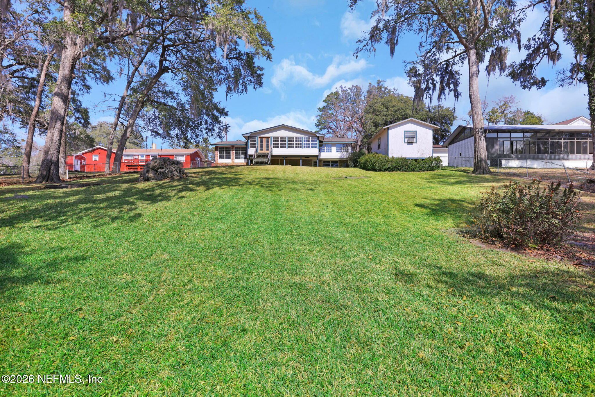 929 LAKE ASBURY Drive