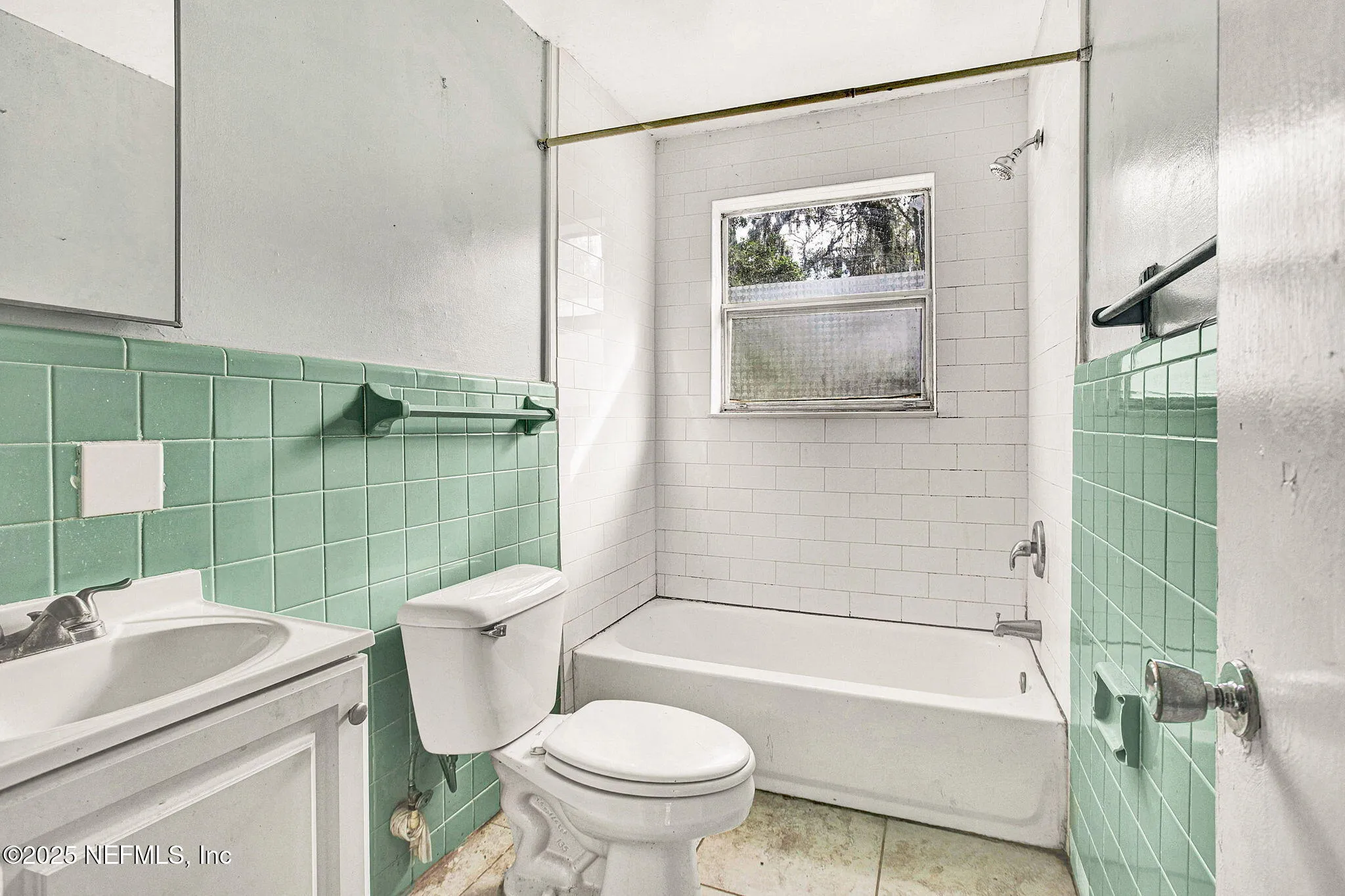 Jacksonville, Florida 32233, United States, 3 Bedrooms Bedrooms, ,2 BathroomsBathrooms,Residential,Pending,13314