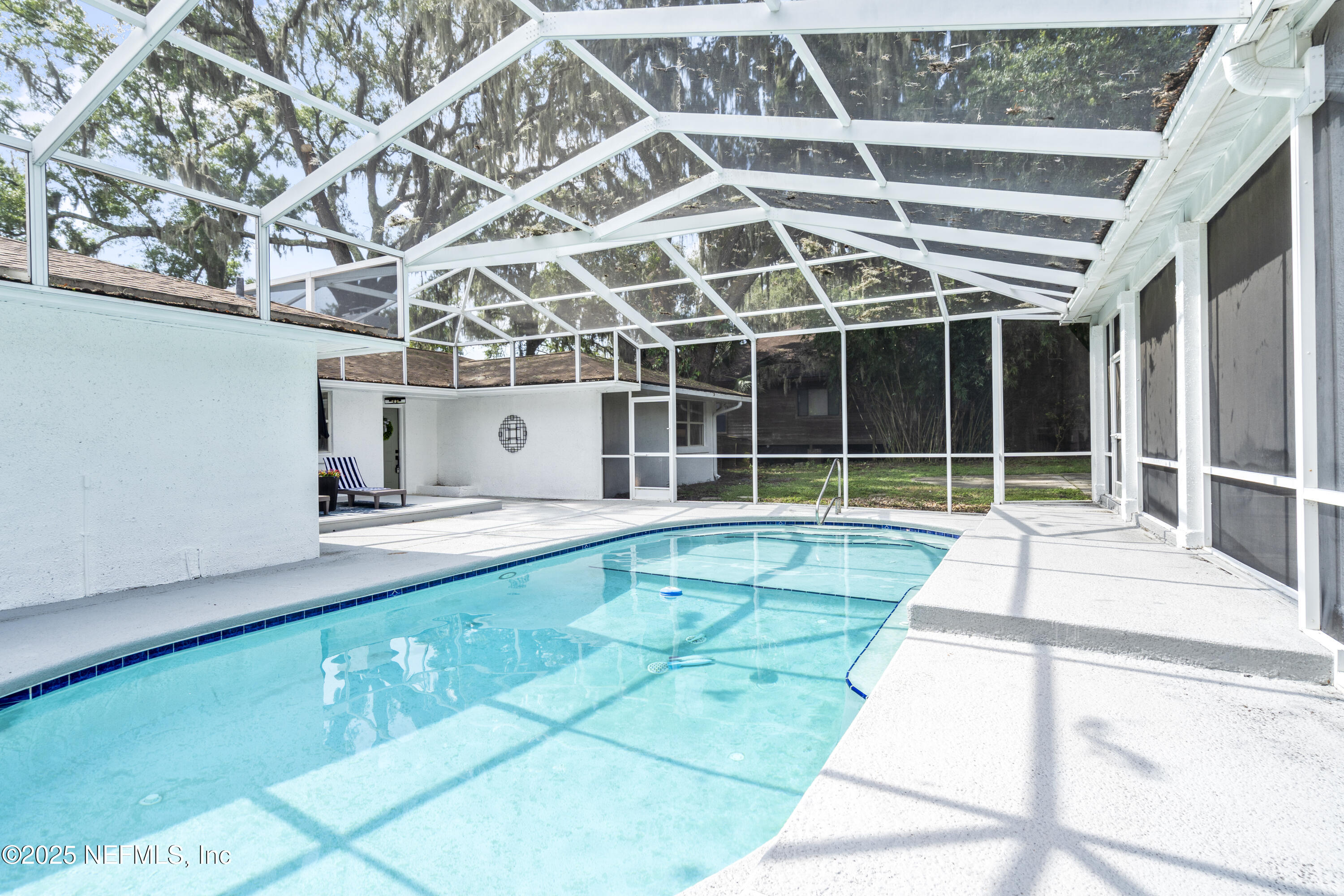 1705 JORK Road E