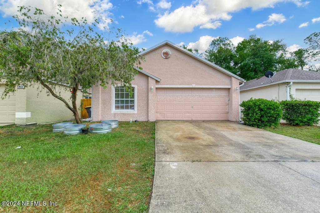 Jacksonville, FL home for sale located at 8461 English Oak Drive, Jacksonville, FL 32244