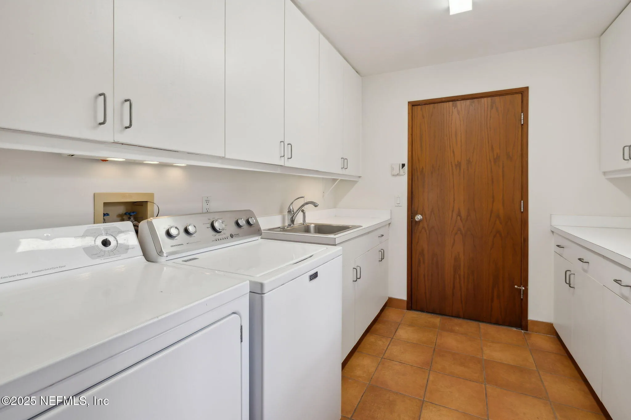 Jacksonville Beach, Florida, 32250, United States, 3 Bedrooms Bedrooms, ,3 BathroomsBathrooms,Residential,Active,1954487