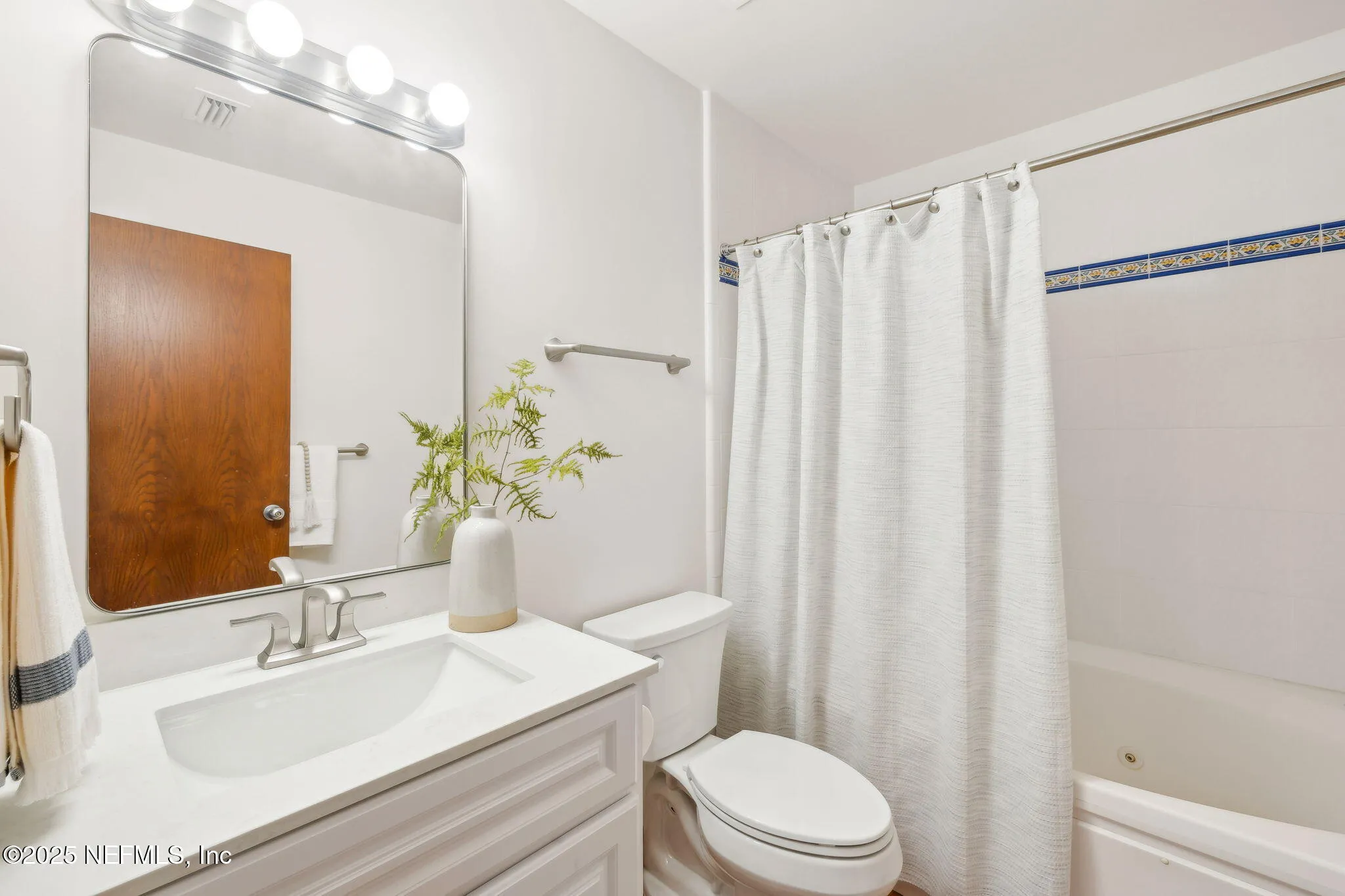 Jacksonville Beach, Florida, 32250, United States, 3 Bedrooms Bedrooms, ,3 BathroomsBathrooms,Residential,Active,1954487