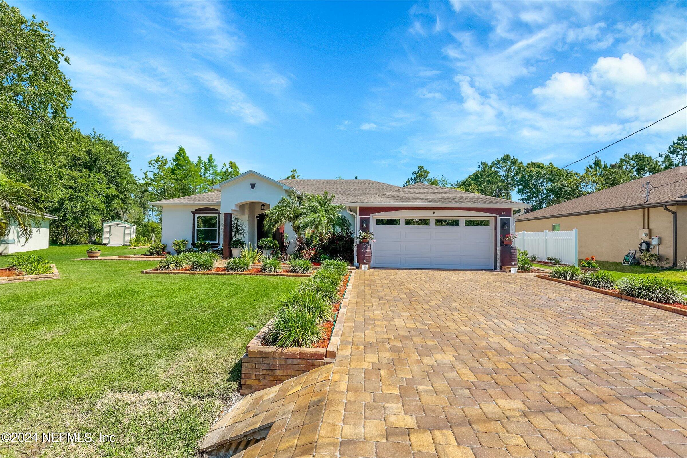 Palm Coast, FL home for sale located at 5 Buffalo Berry Place, Palm Coast, FL 32137