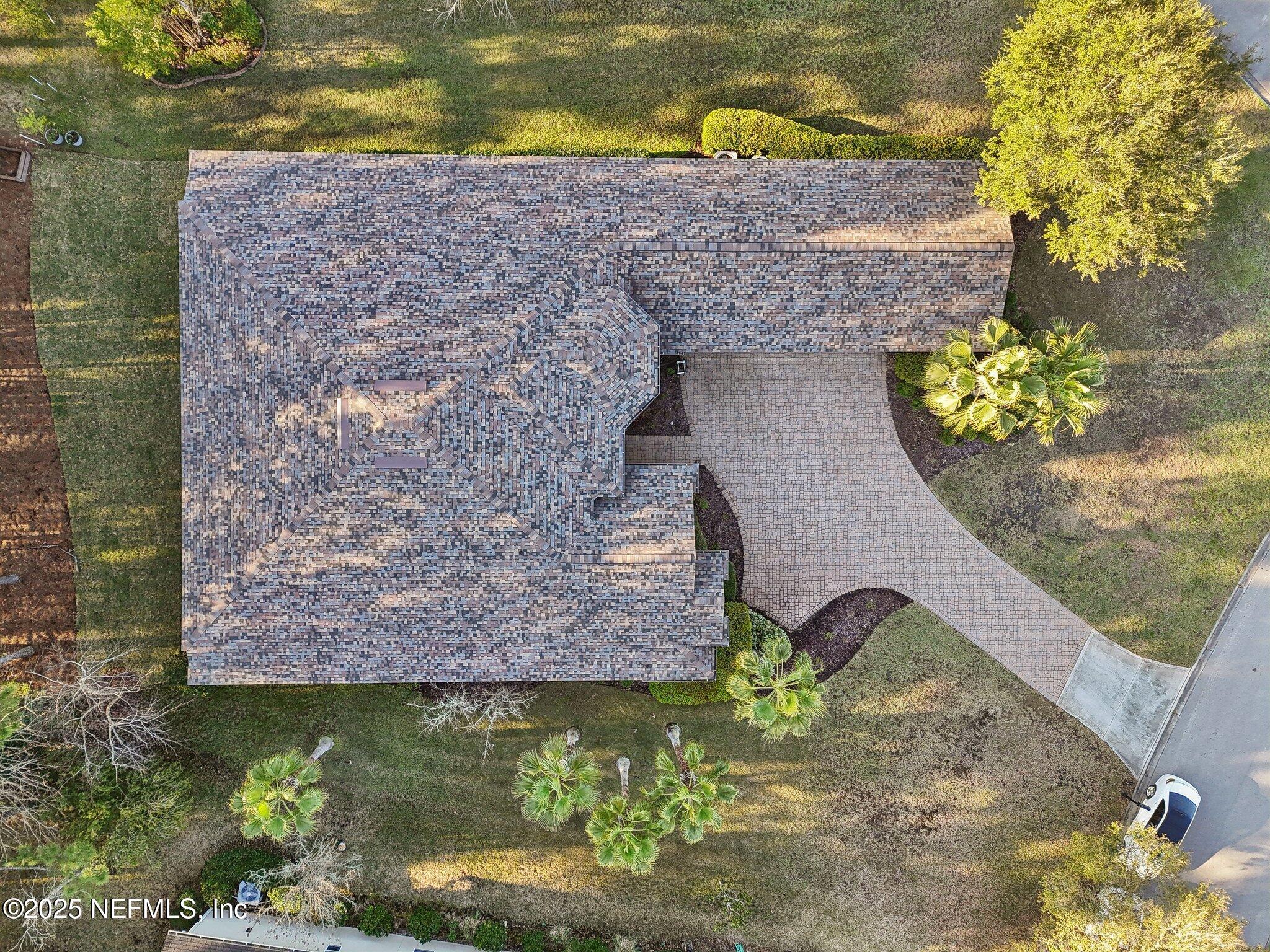 243 STONEWELL Drive