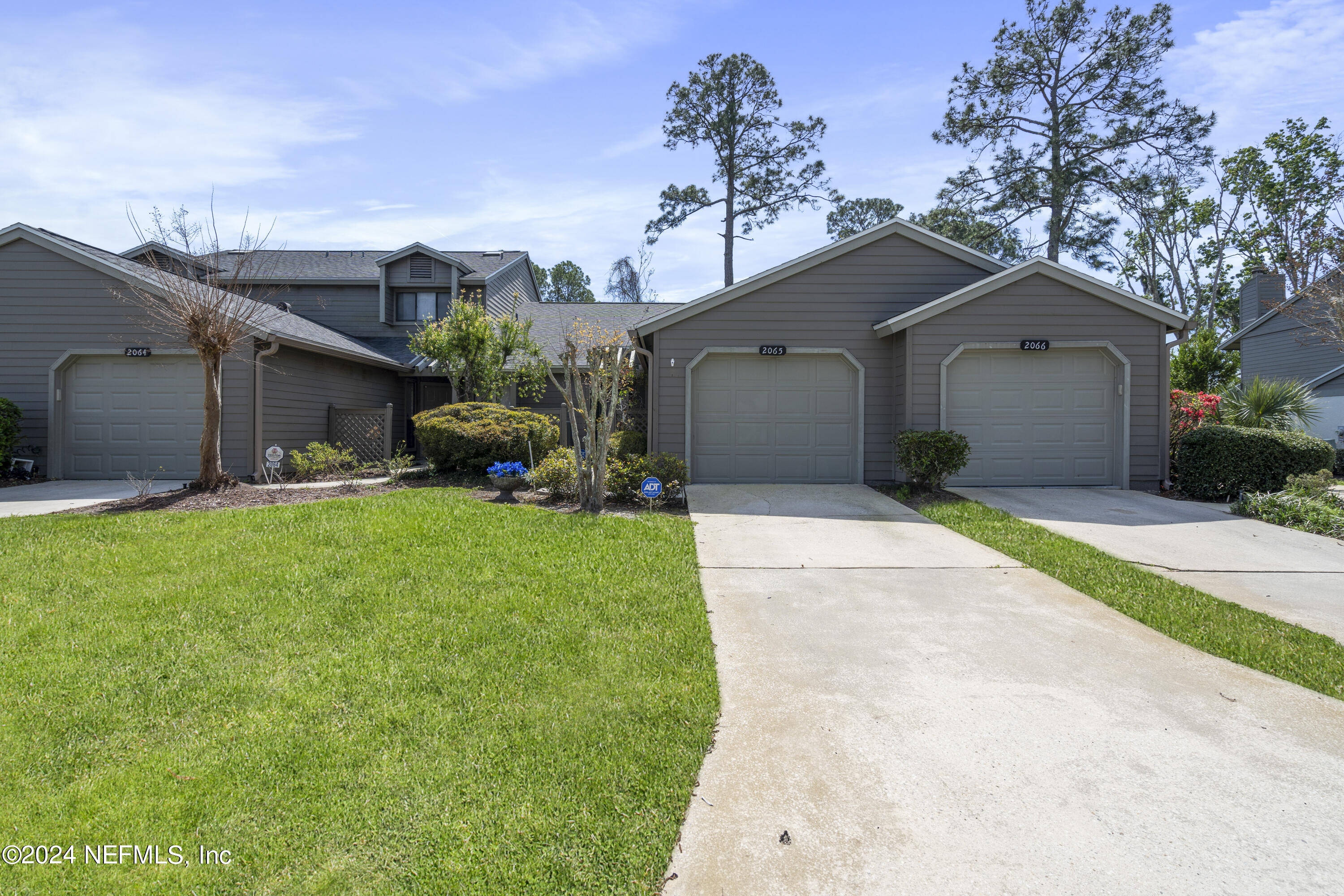 Jacksonville, FL home for sale located at 7623 Baymeadows Circle W Unit 2065, Jacksonville, FL 32256
