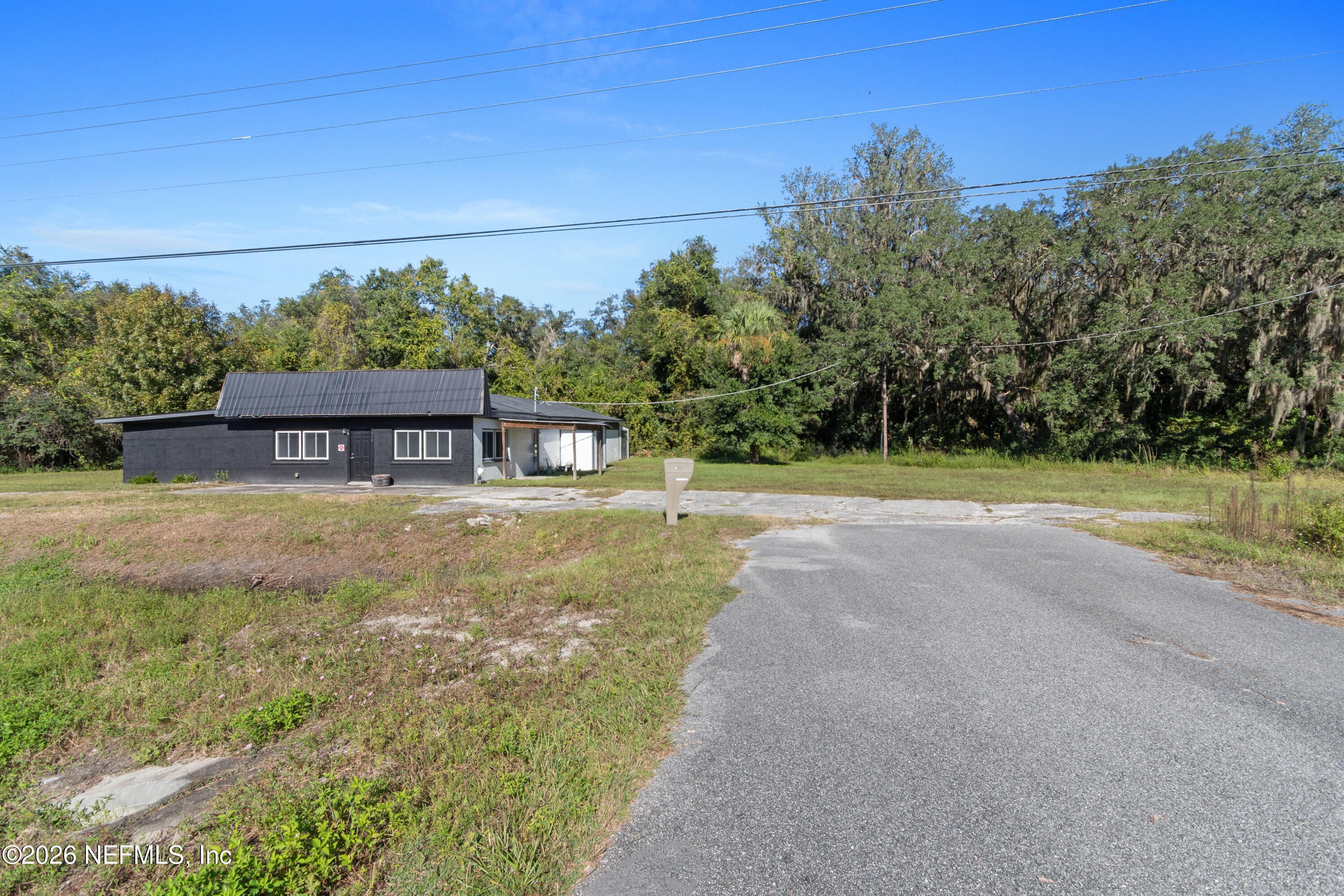 755 S HIGHWAY 17