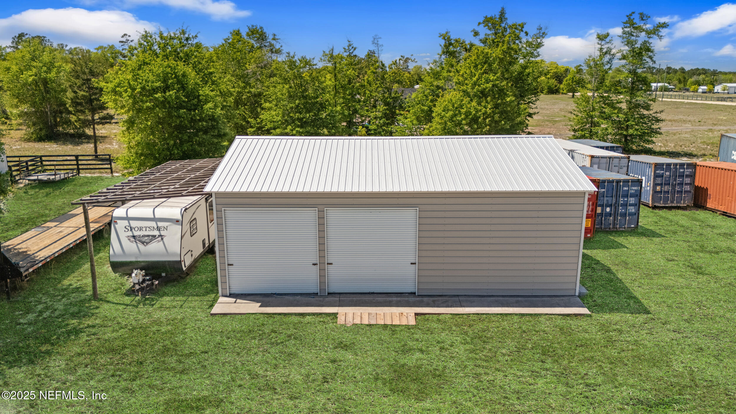 3303 HENRY LEE Road