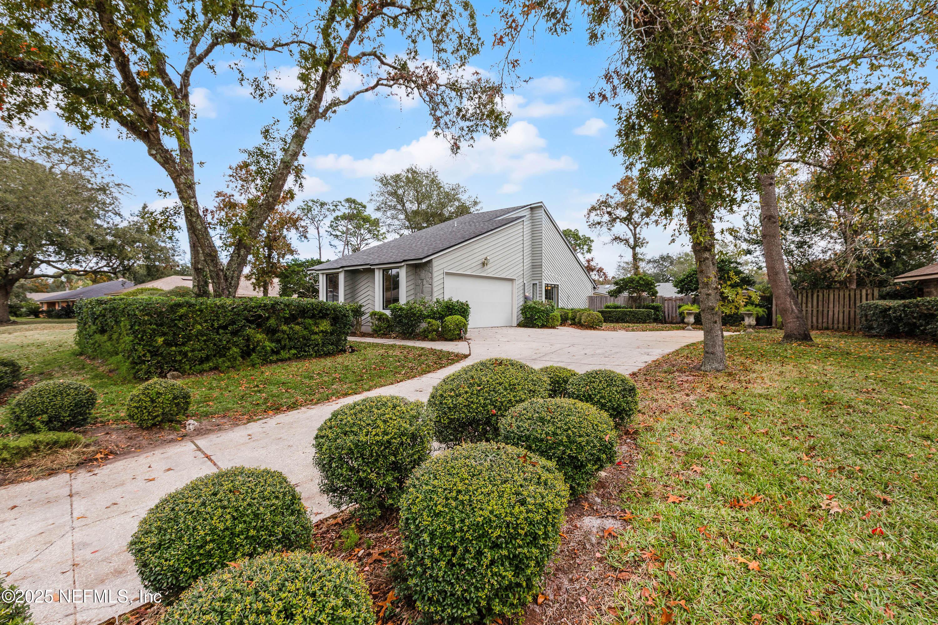 1951 RALEY CREEK Drive W