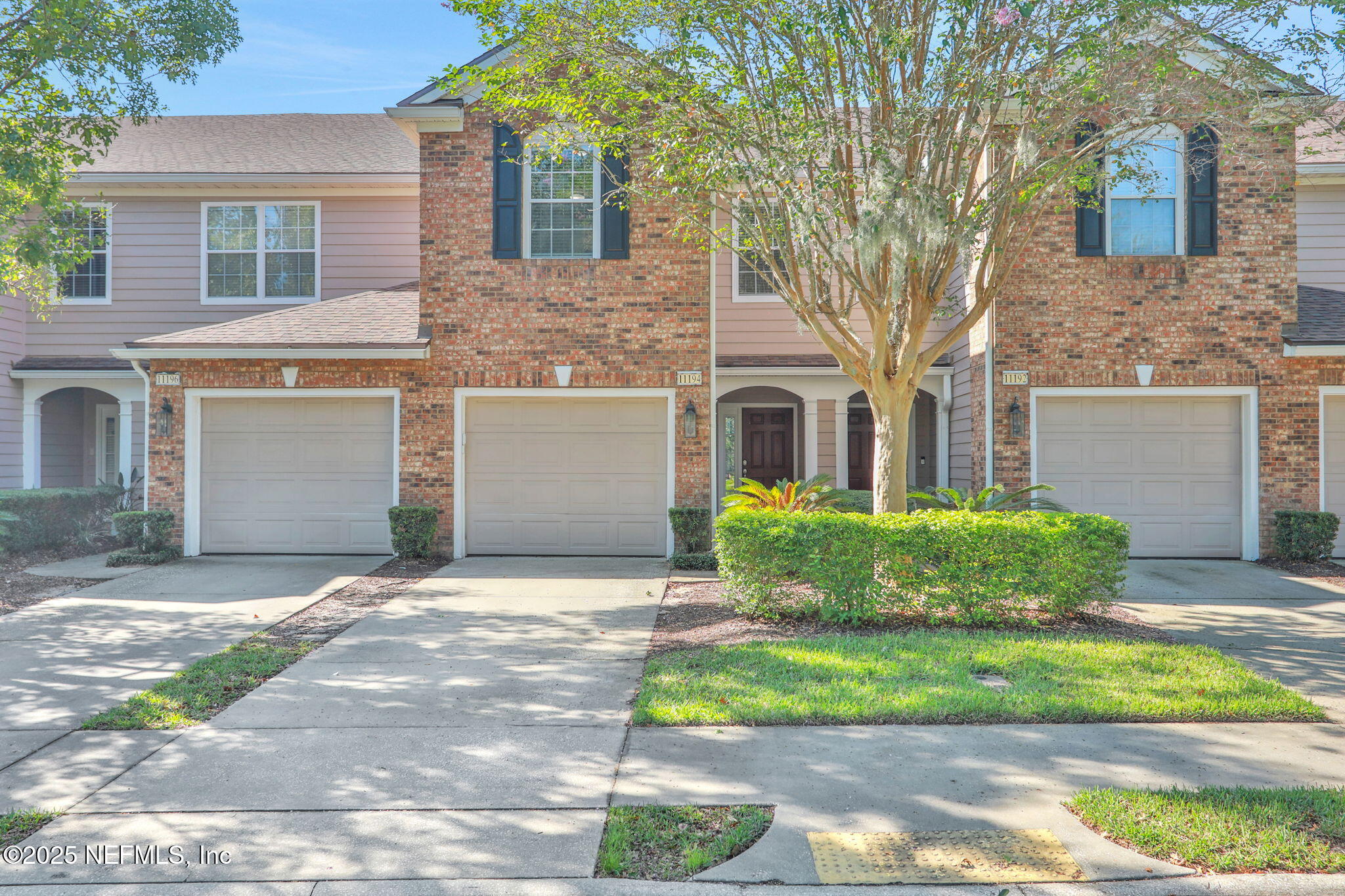 11194 CAMPFIELD Circle