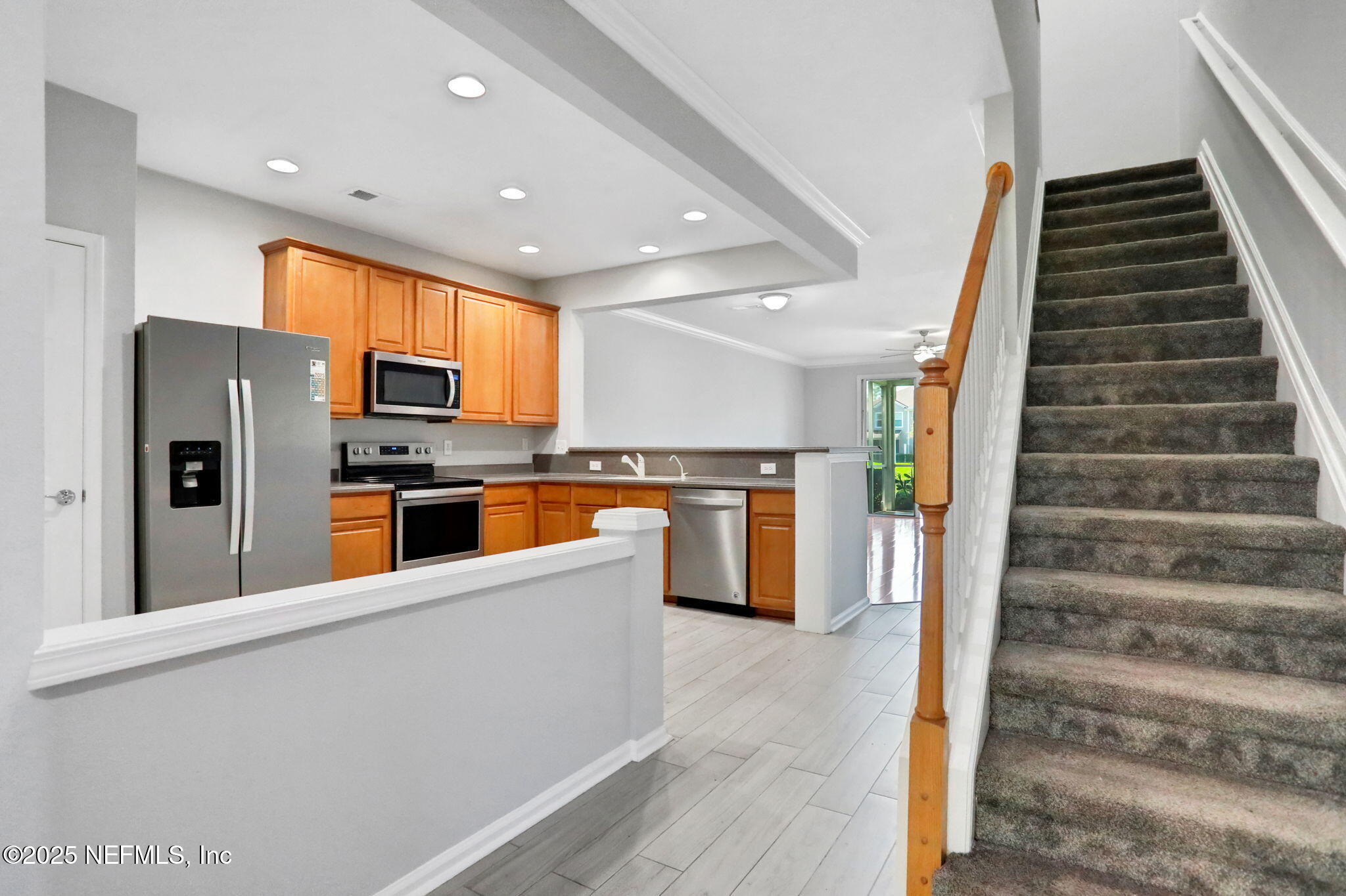 11194 CAMPFIELD Circle