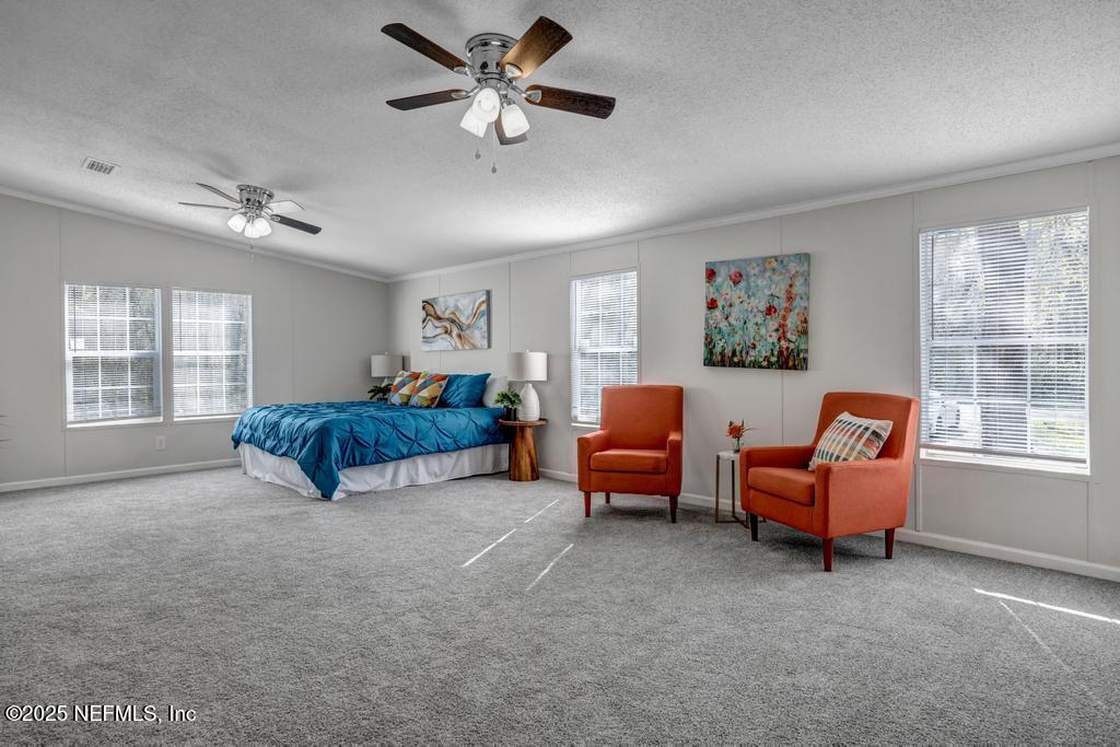 10450 ERICKSON Avenue