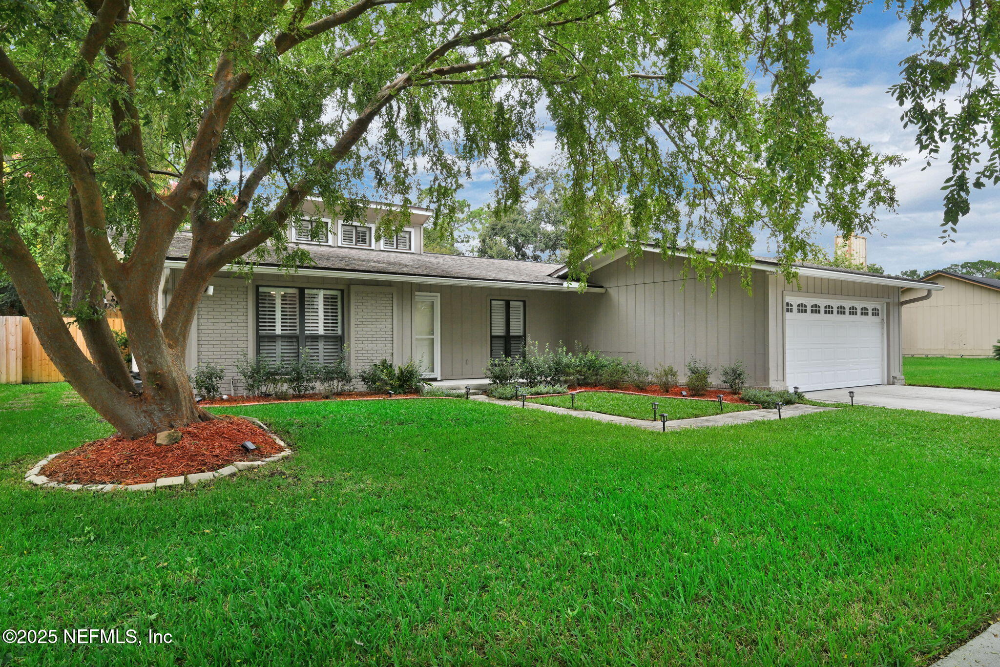 3443 MAIDEN VOYAGE Circle S