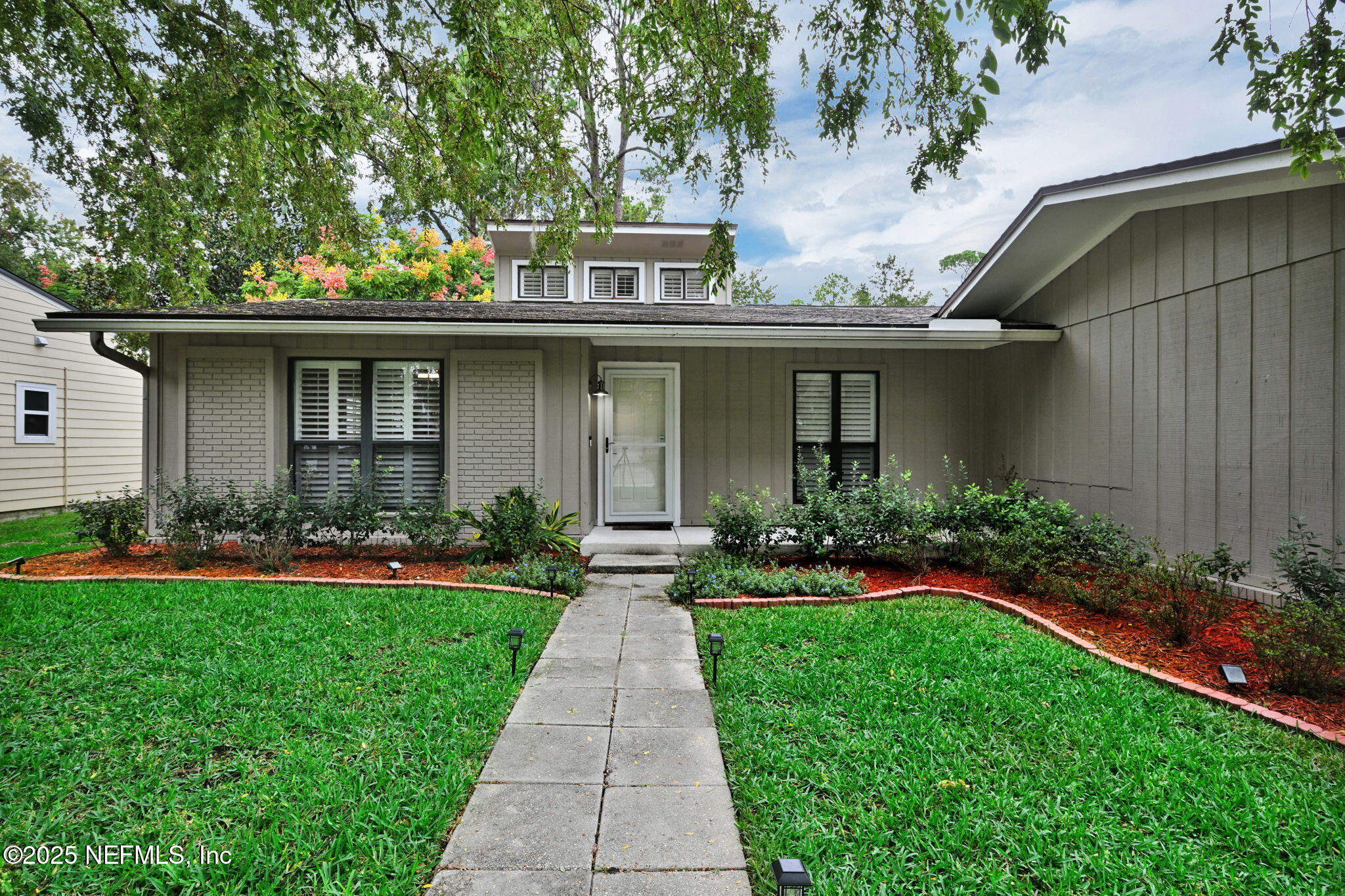 3443 MAIDEN VOYAGE Circle S