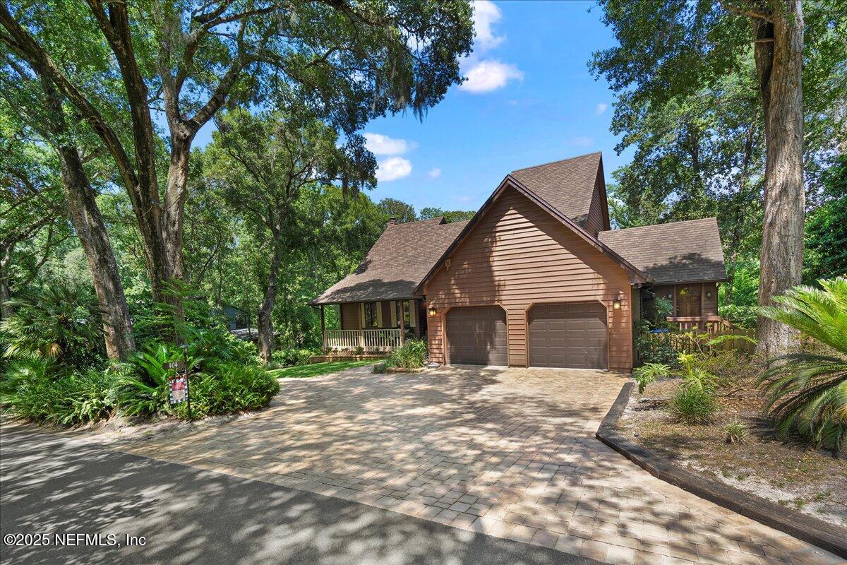 404 CAMELIA Trail