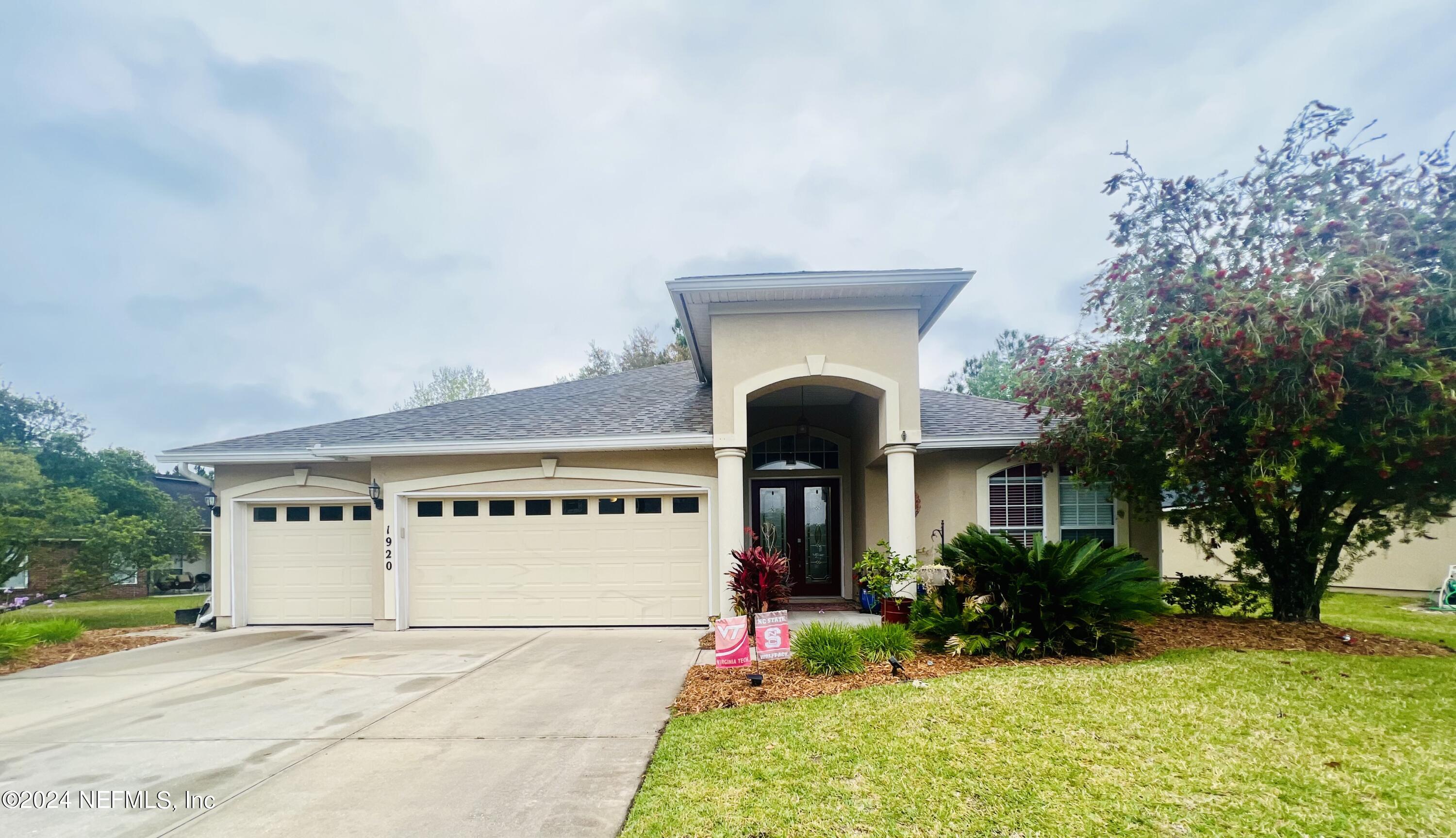 Fleming Island, FL home for sale located at 1920 White Dogwood Lane, Fleming Island, FL 32003