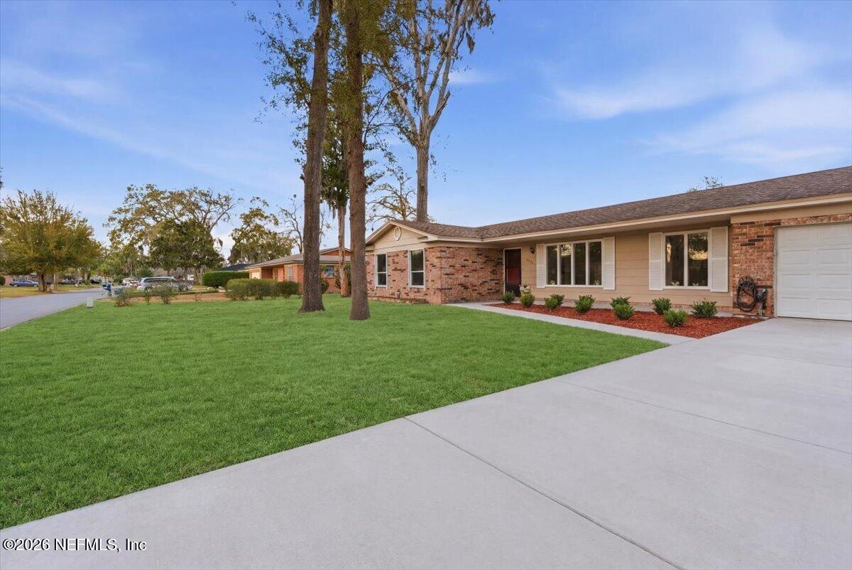 3448 RED OAK Circle E