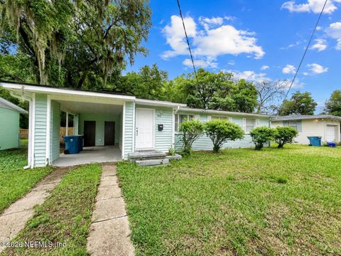 Photo of 5632 OLIVER Street, Jacksonville, FL 32211 (MLS # 2145406)