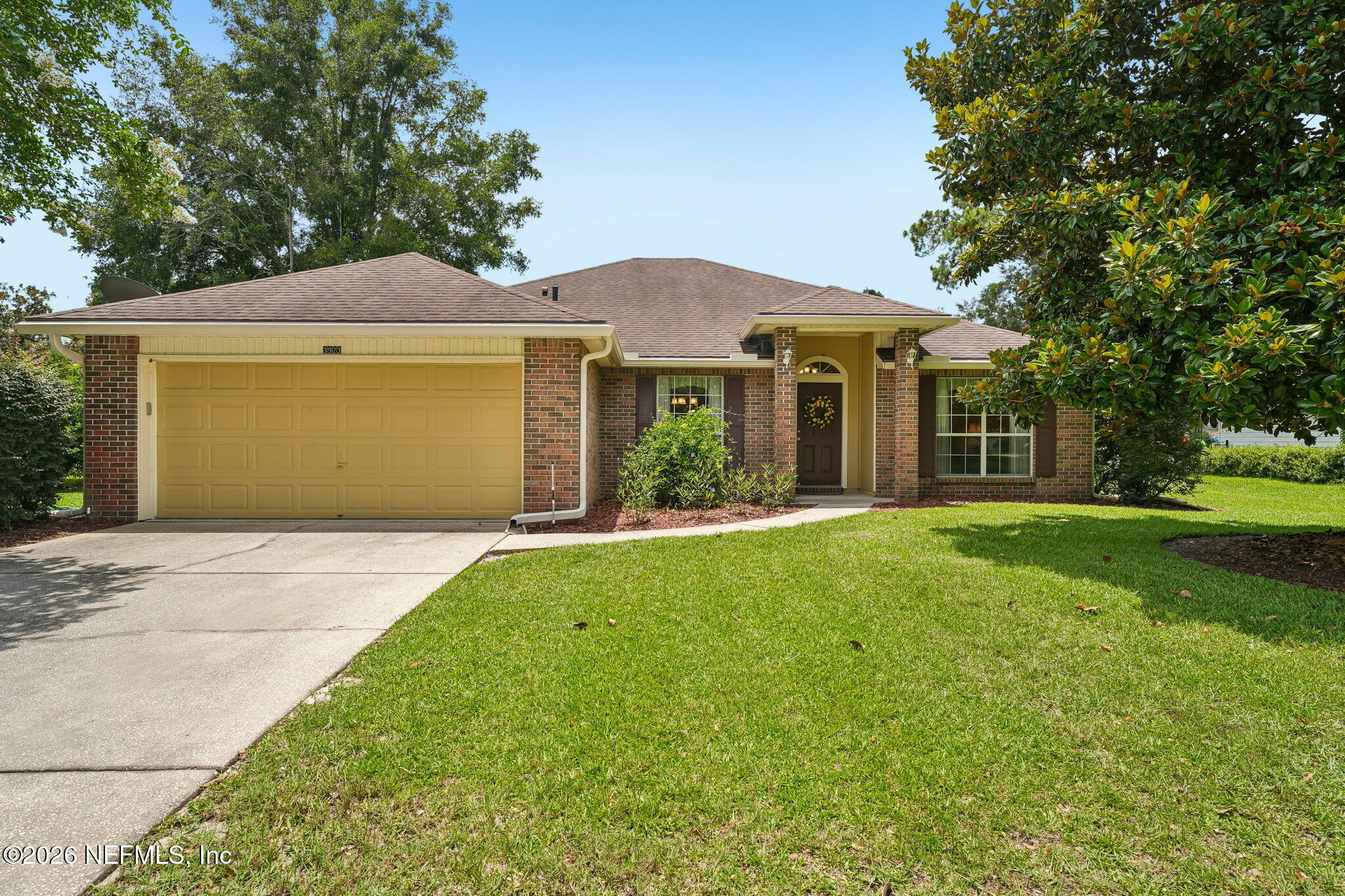 3923 LAKE CREST Terrace