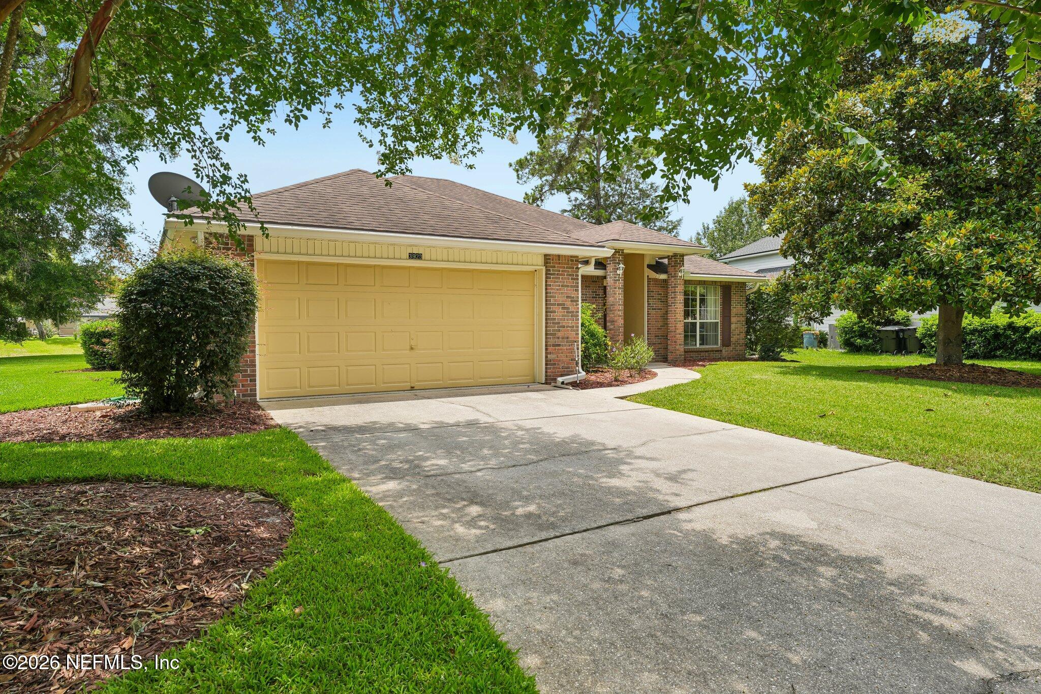 3923 LAKE CREST Terrace