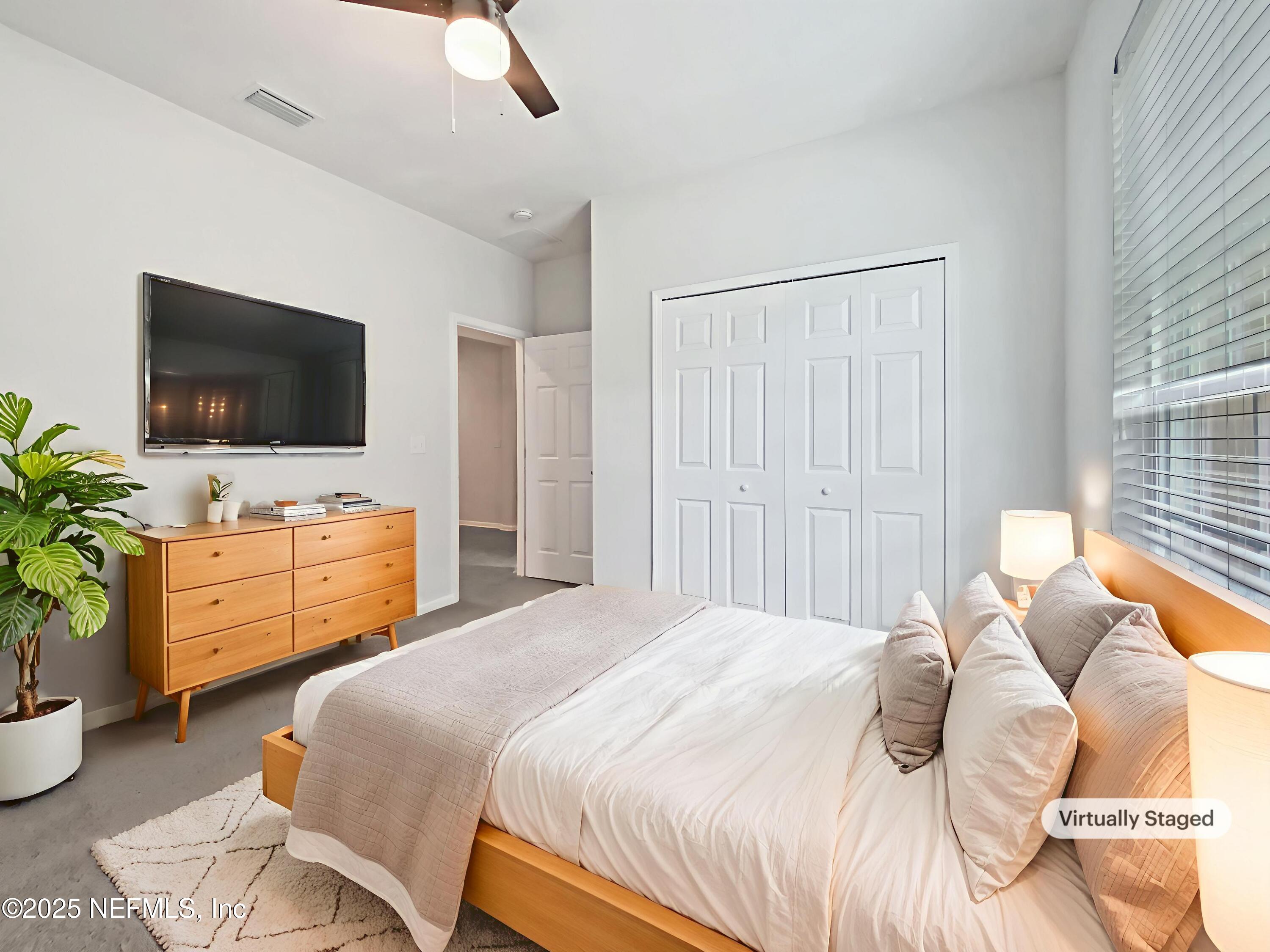 1090 LAURISTON Drive