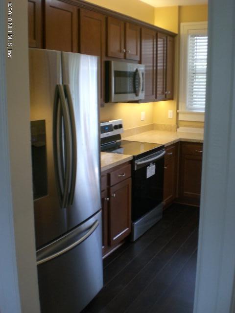 1046 RIVIERA Street LOWER