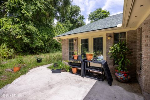 A home in Middleburg