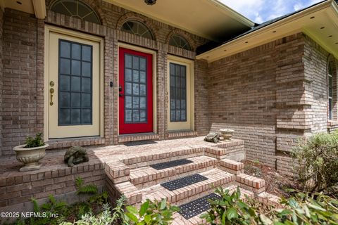 A home in Middleburg