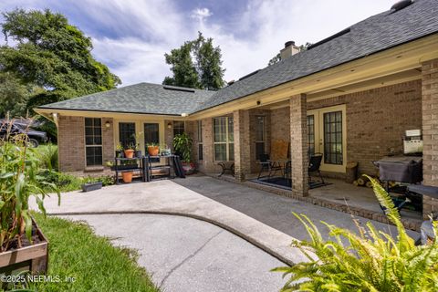 A home in Middleburg