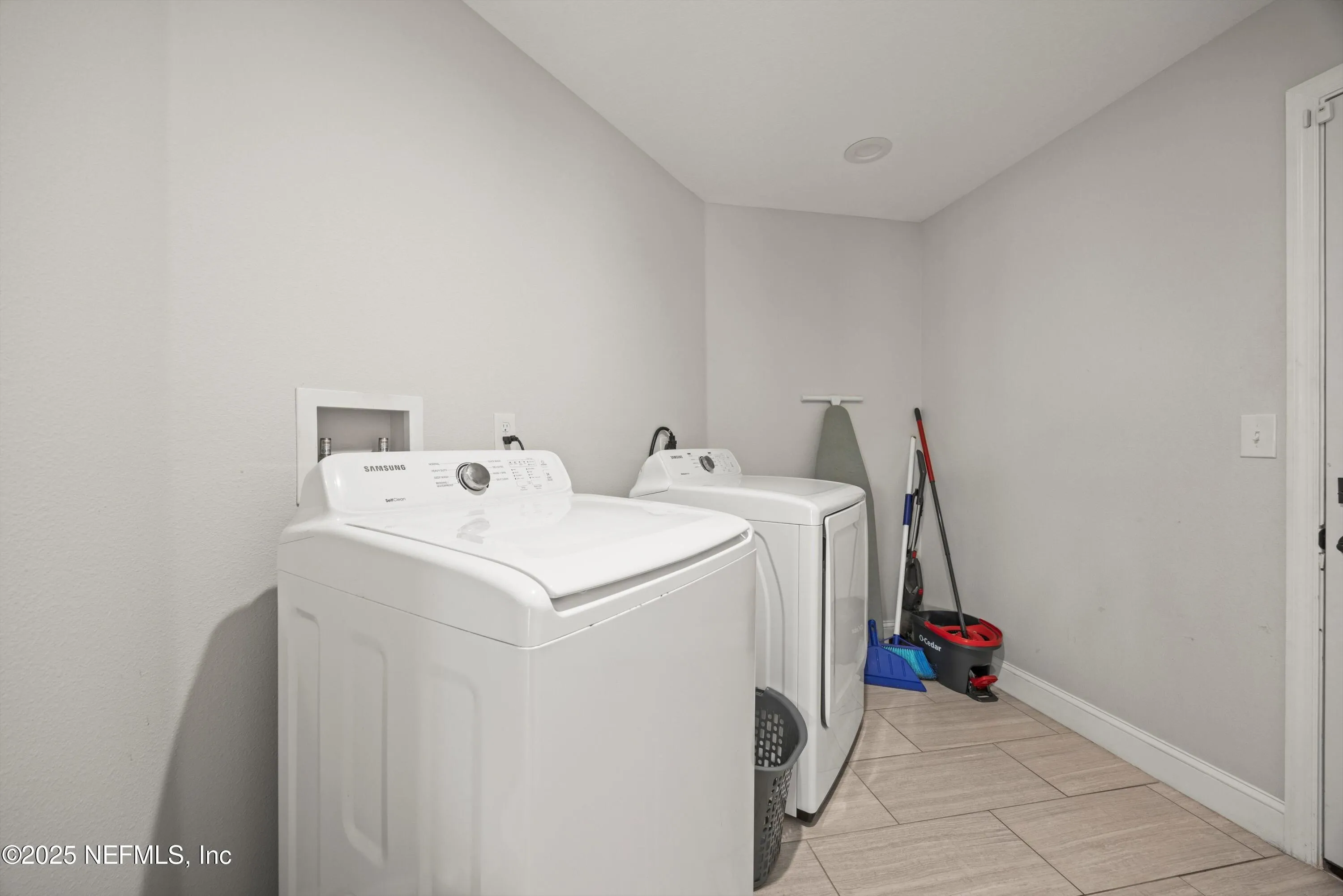 Deltona, Florida 32738, United States, 3 Bedrooms Bedrooms, ,2 BathroomsBathrooms,Residential,Active,109950