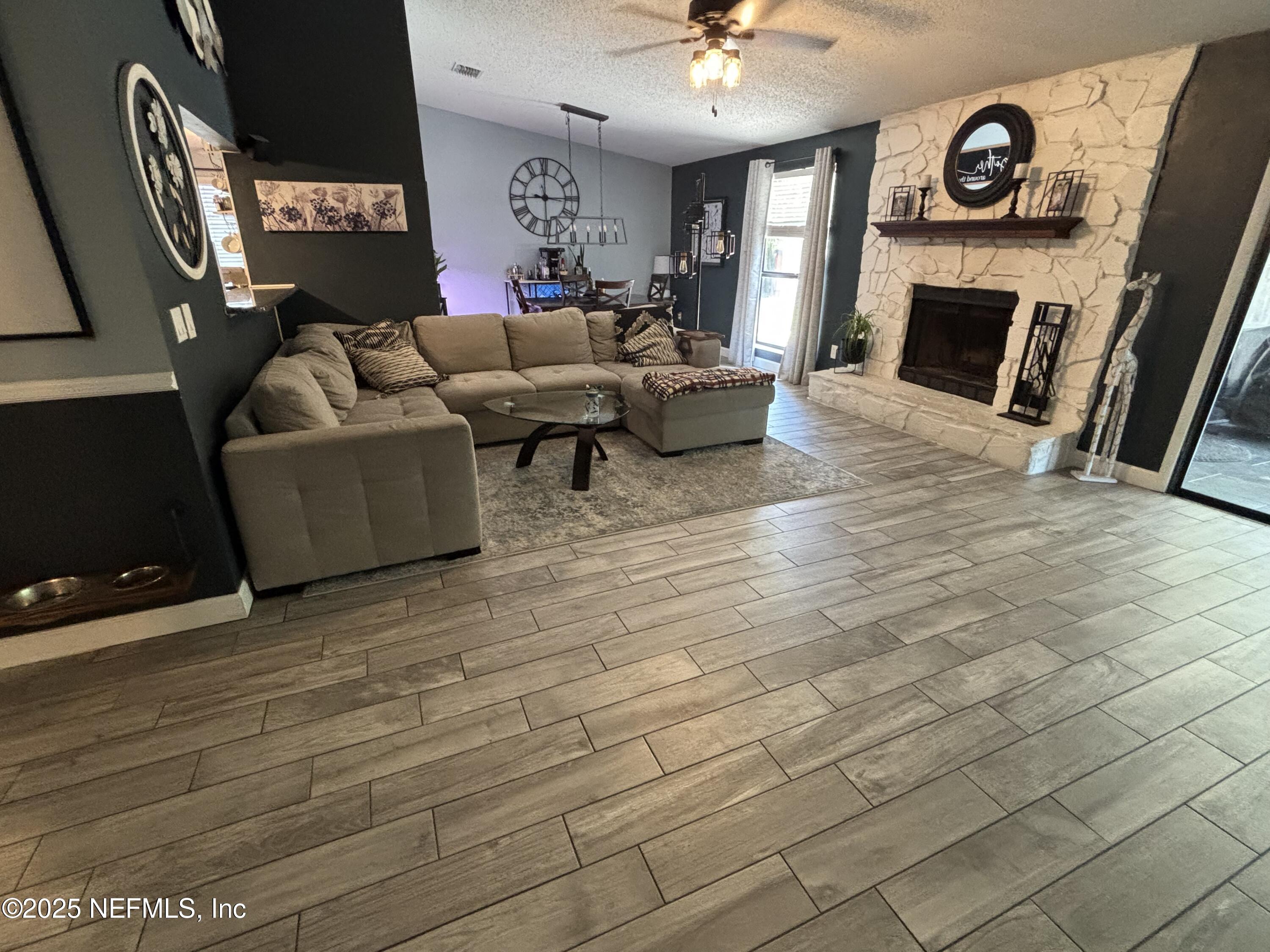 3112 HAMPSTEAD Drive
