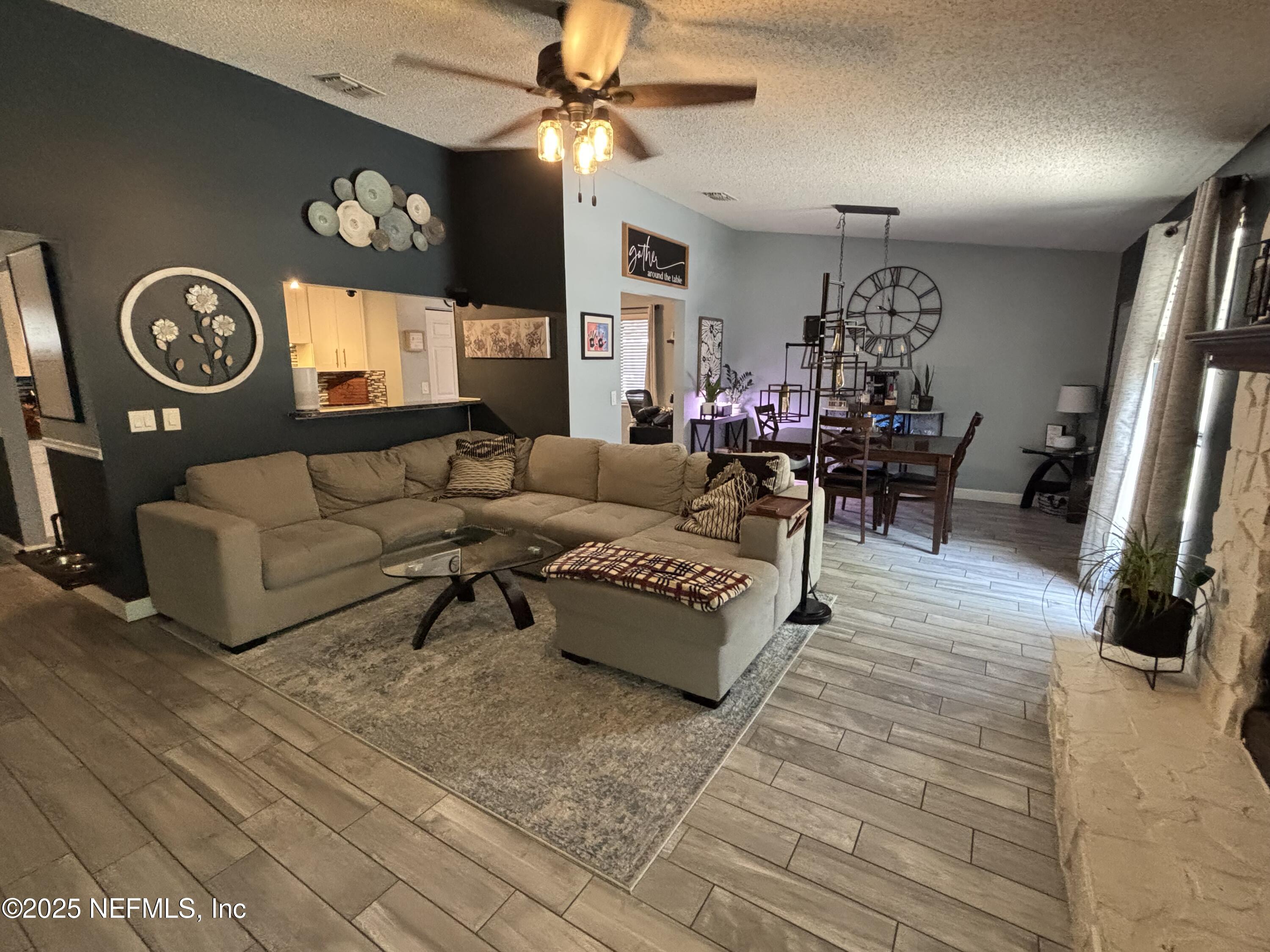 3112 HAMPSTEAD Drive