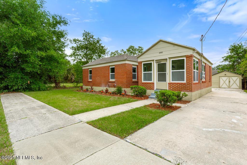 390 E 48TH Street