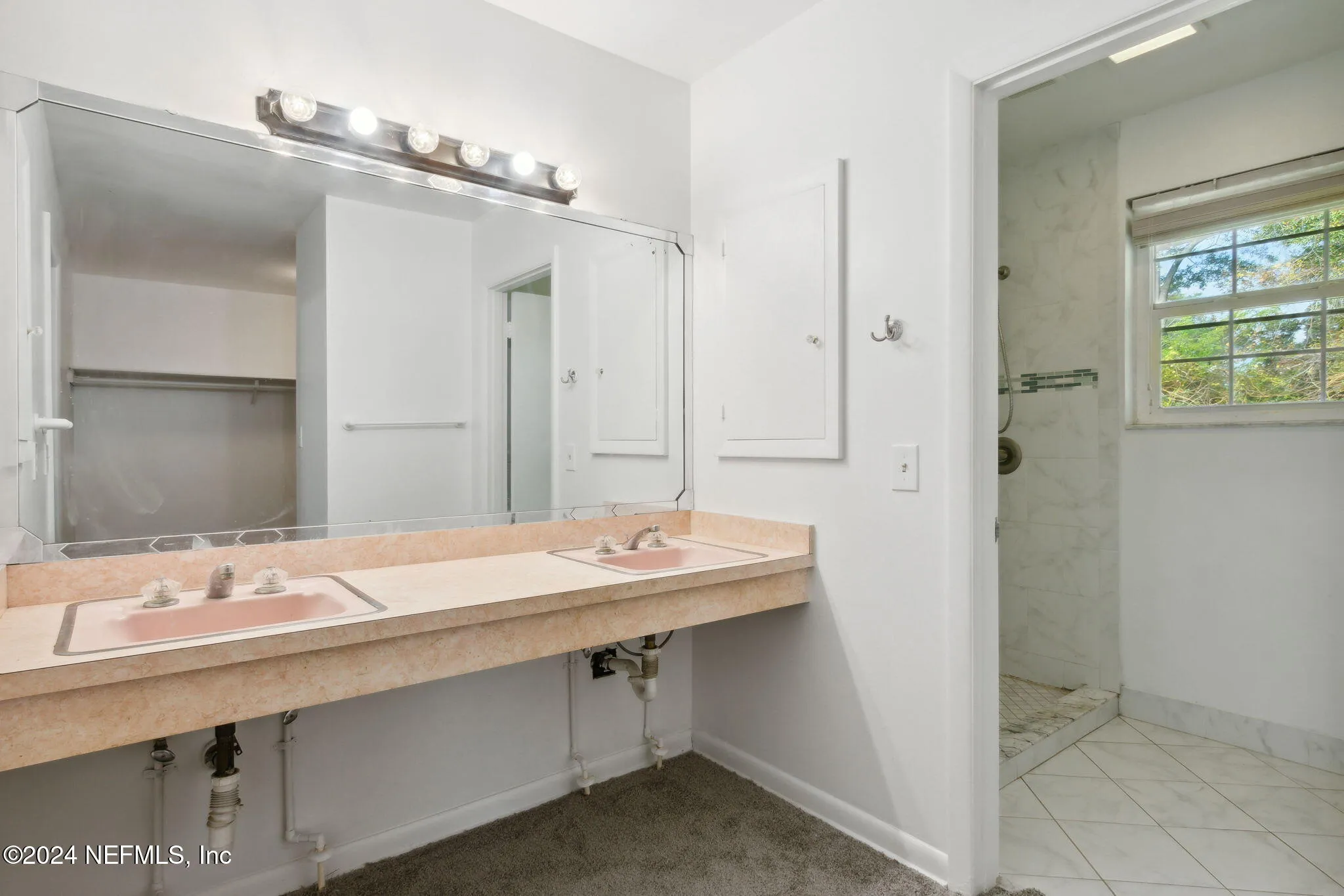 Jacksonville, Florida 32217, United States, 3 Bedrooms Bedrooms, ,3 BathroomsBathrooms,Residential,Active,26406