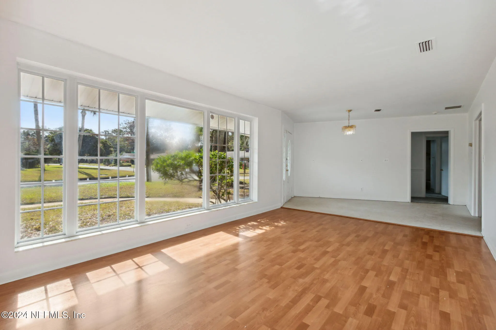 Jacksonville, Florida 32217, United States, 3 Bedrooms Bedrooms, ,3 BathroomsBathrooms,Residential,Active,26406