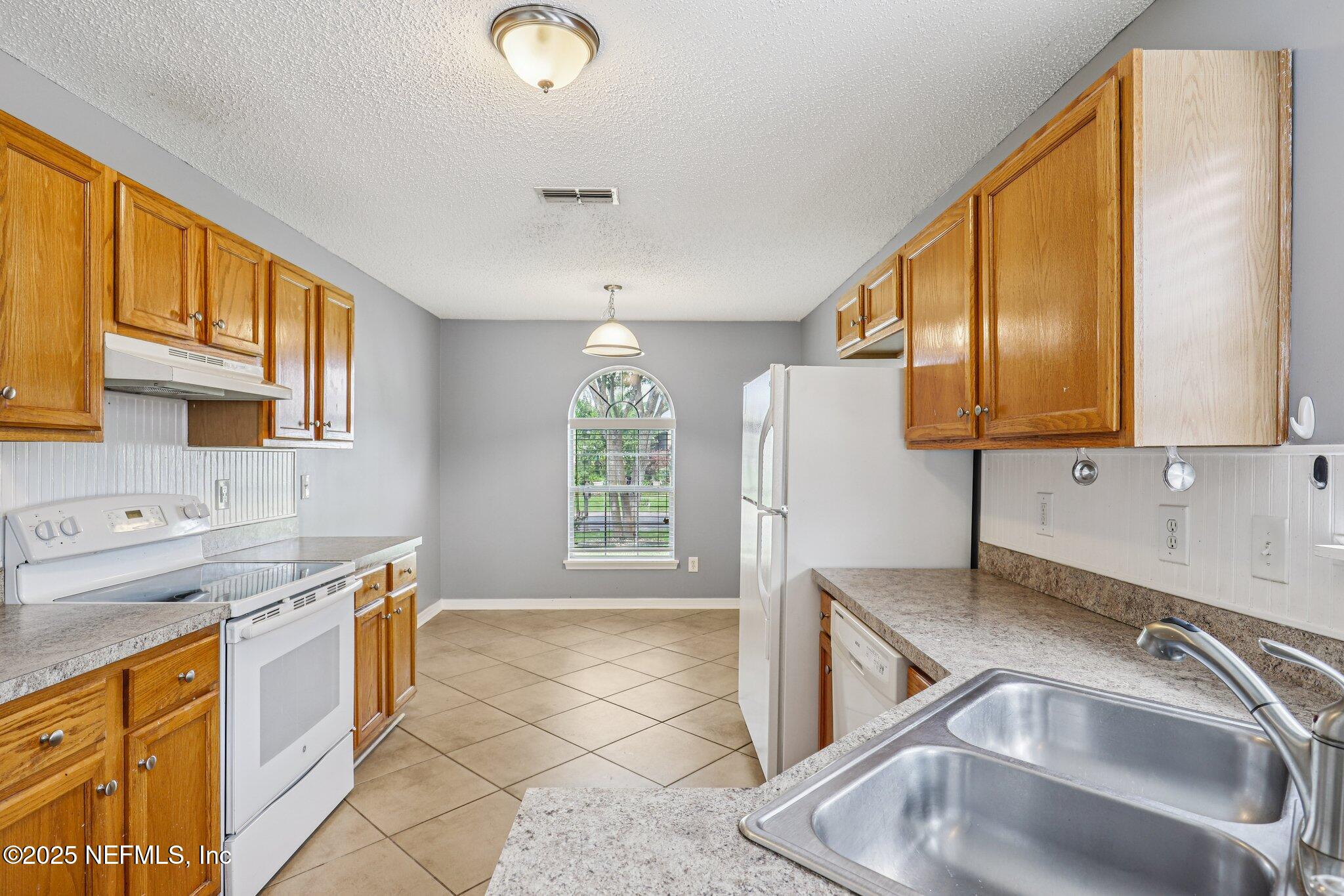 1645 TEABERRY Drive