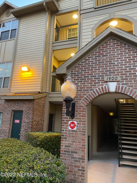 Photo of 7800 POINT MEADOWS Drive #1431, Jacksonville, FL 32256 (MLS # 2164795)