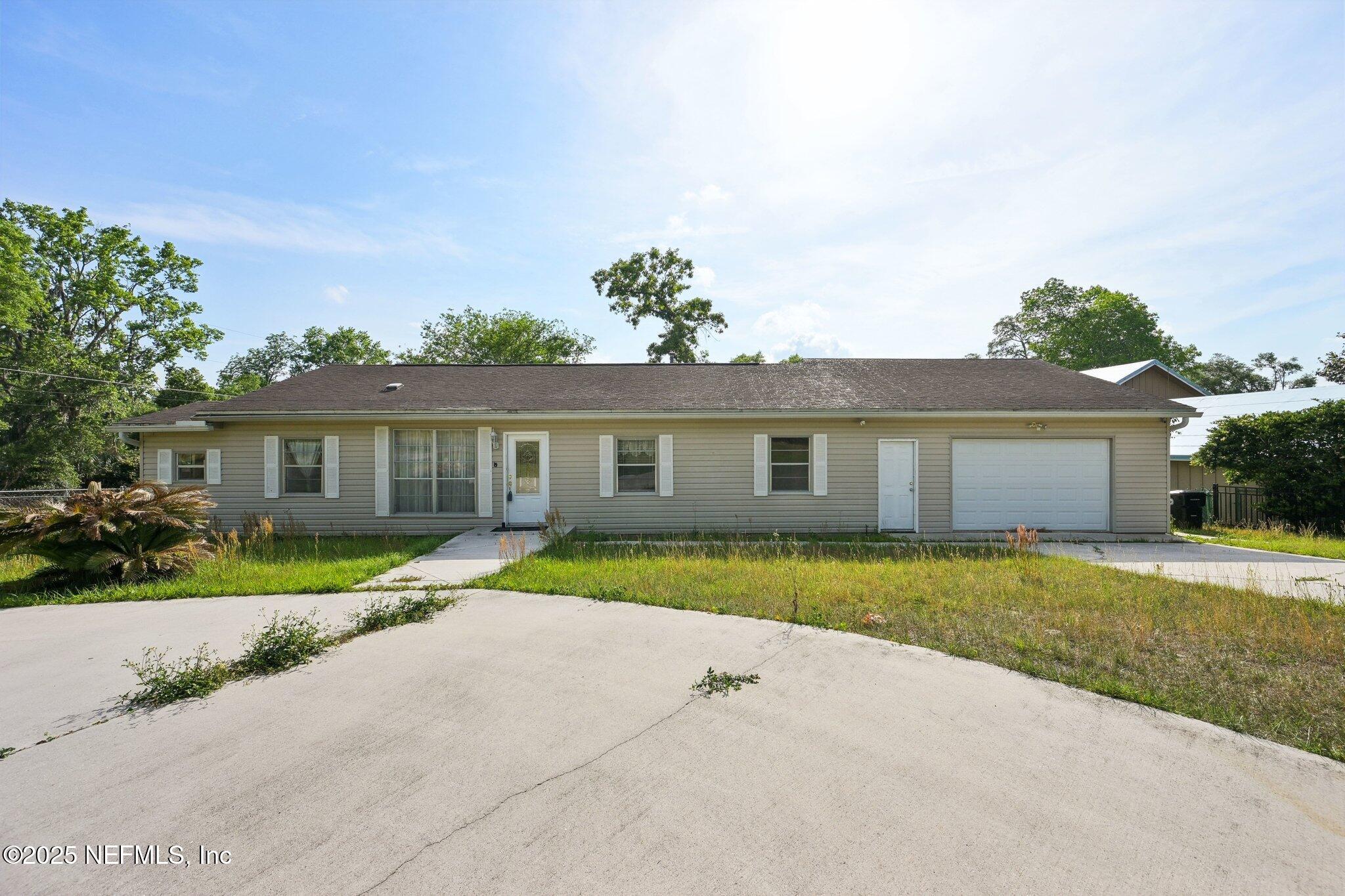 371 ARTHUR MOORE Drive