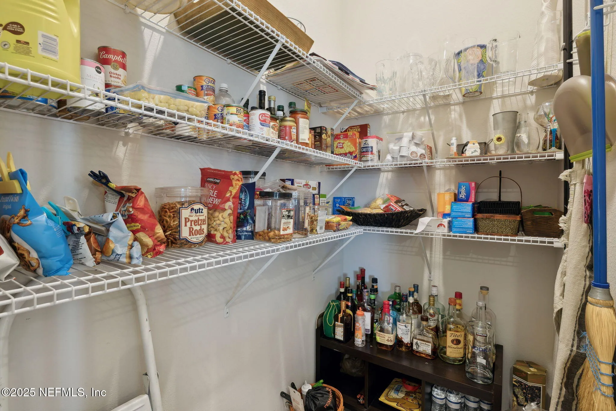 Jacksonville, Florida 32222, United States, 4 Bedrooms Bedrooms, ,3 BathroomsBathrooms,Residential,Pending,8216