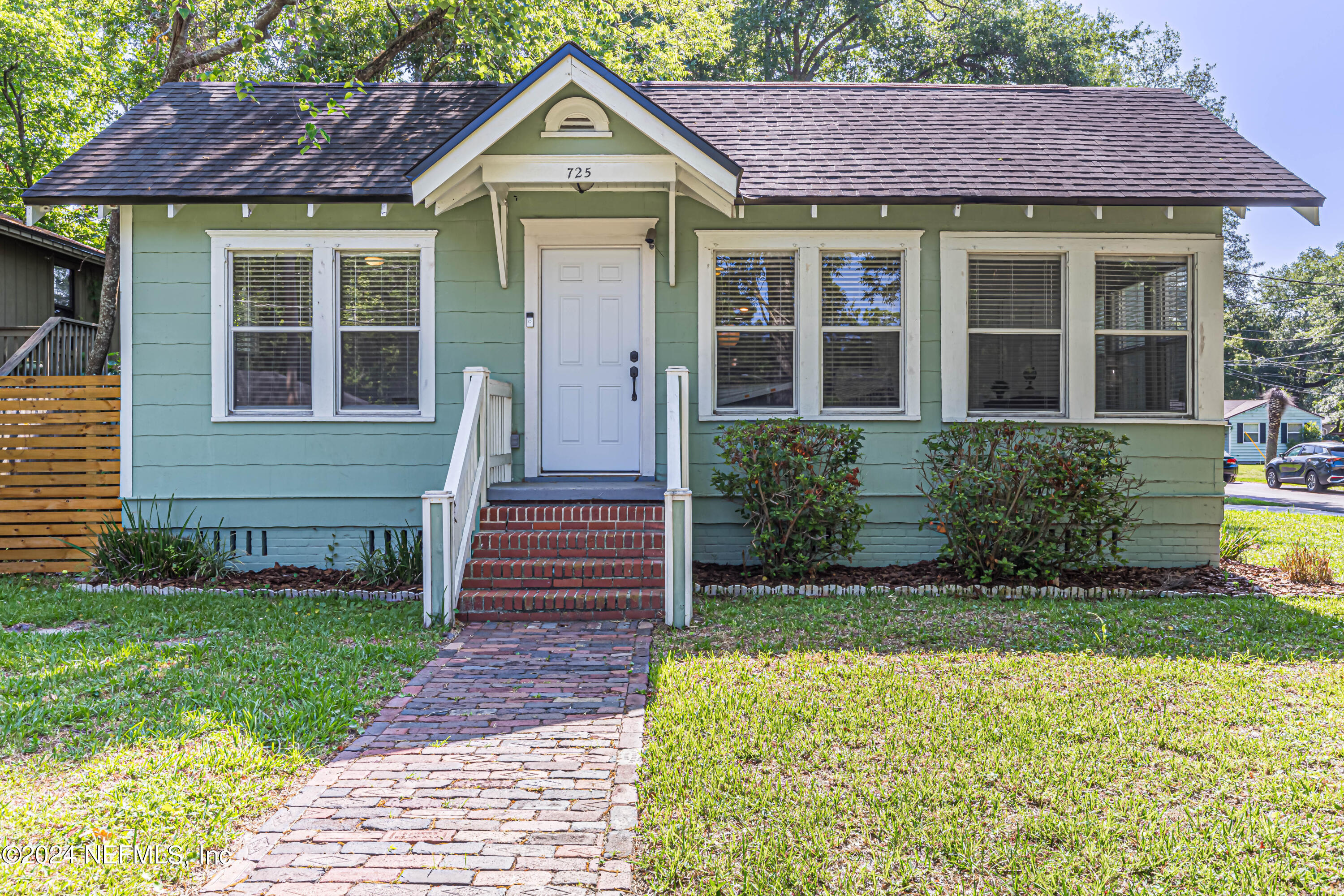 Jacksonville, FL home for sale located at 725 Cherokee Street, Jacksonville, FL 32205