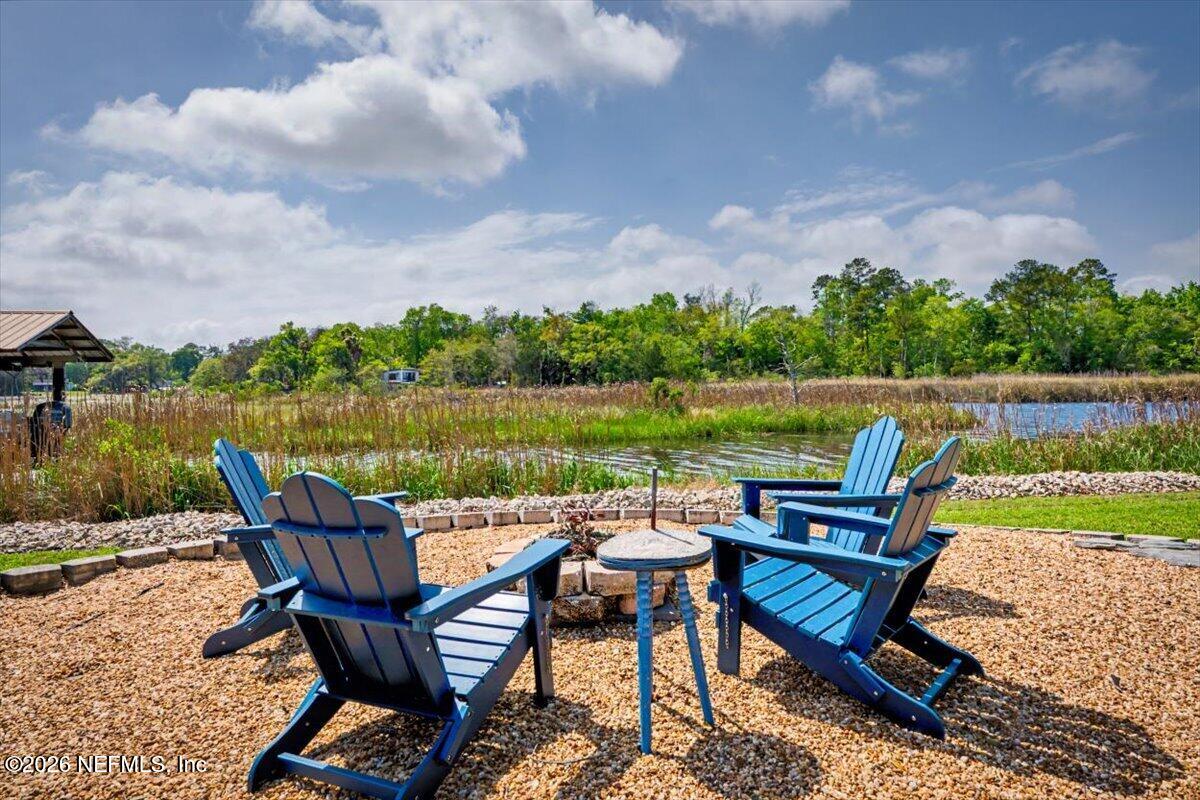 11816 LEONARDO Lane W