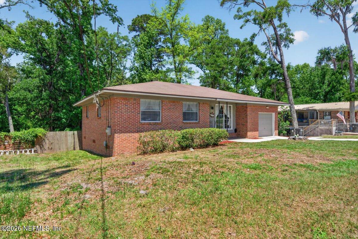 257 AQUARIUS CONCOURSE