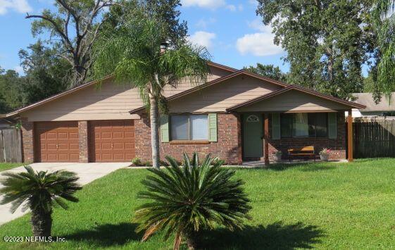 Orange Park, FL home for sale located at 563 Thomas Stone Court, Orange Park, FL 32073