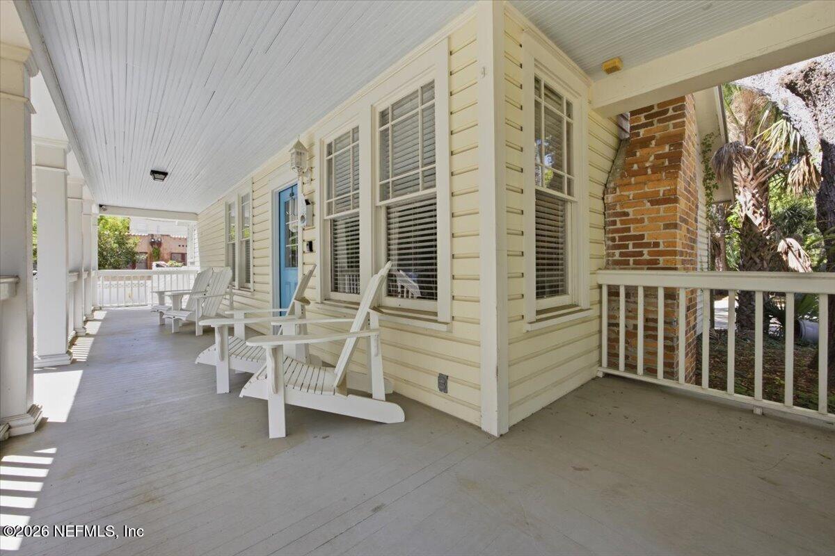 18 ESTEY Street