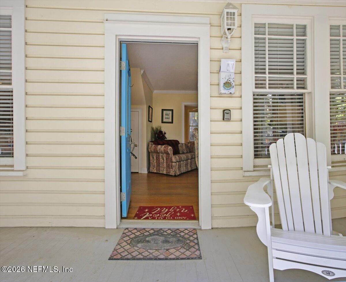 18 ESTEY Street