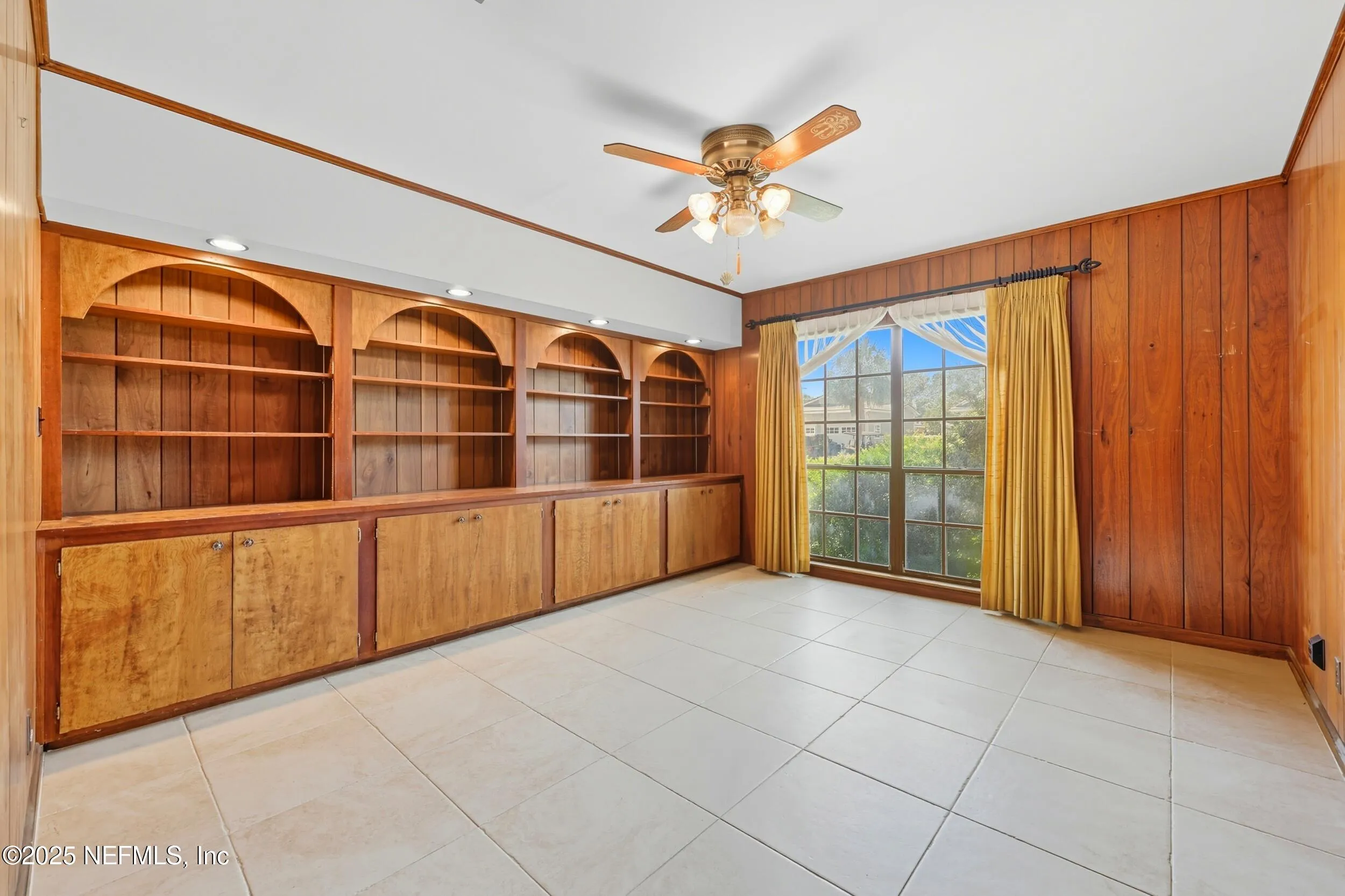 Atlantic Beach, Florida 32233, United States, 6 Bedrooms Bedrooms, ,4 BathroomsBathrooms,Residential,Active,161491