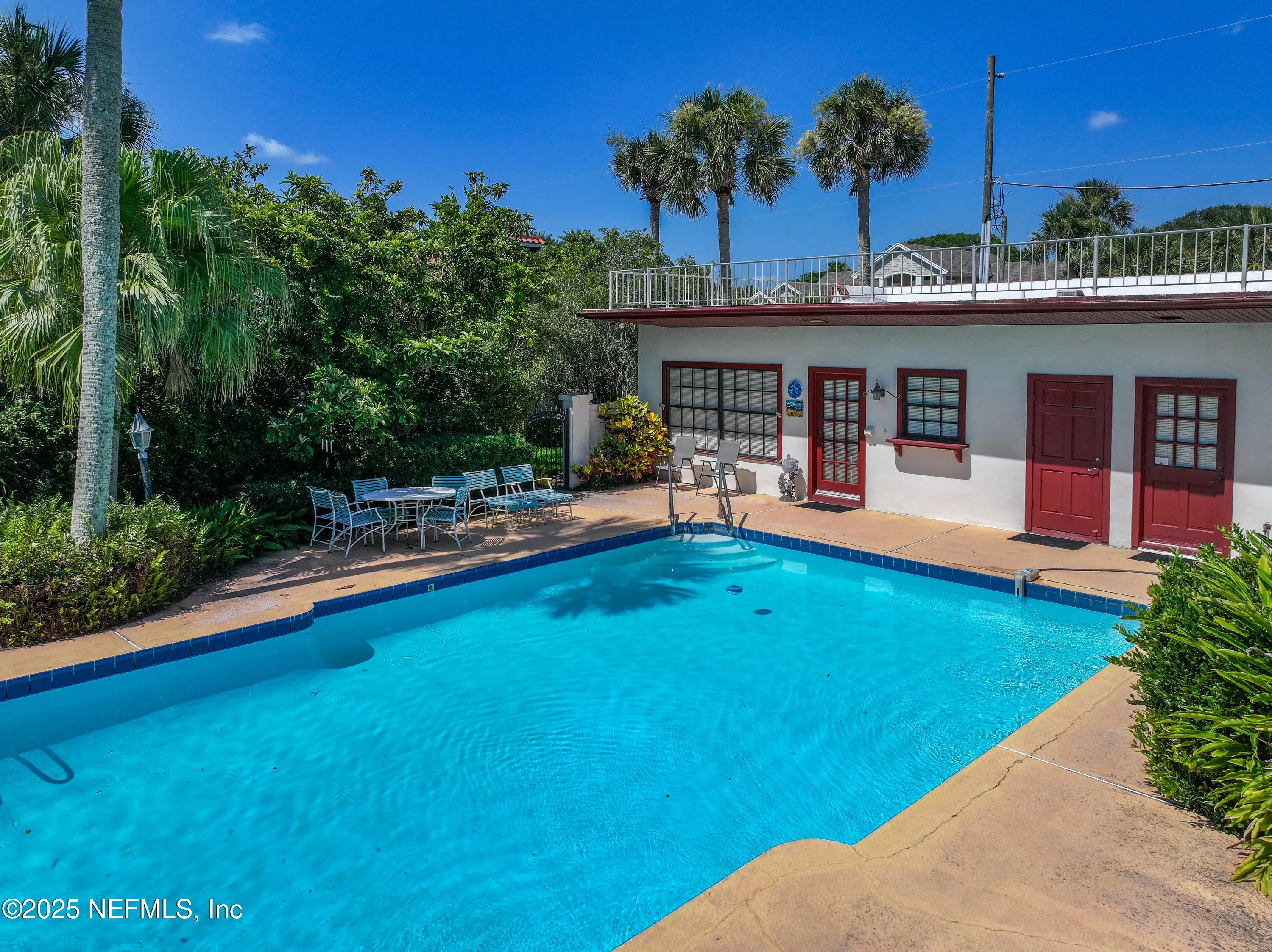 Atlantic Beach, Florida 32233, United States, 6 Bedrooms Bedrooms, ,4 BathroomsBathrooms,Residential,Active,161491